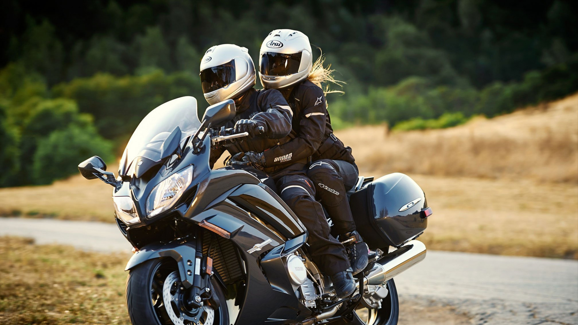 Обои компания YAMAHA fjr1300ae, Ямаха мотор Компани, мотоцикл, Ямаха FJR1300, корпорация Yamaha в разрешении 1920x1080