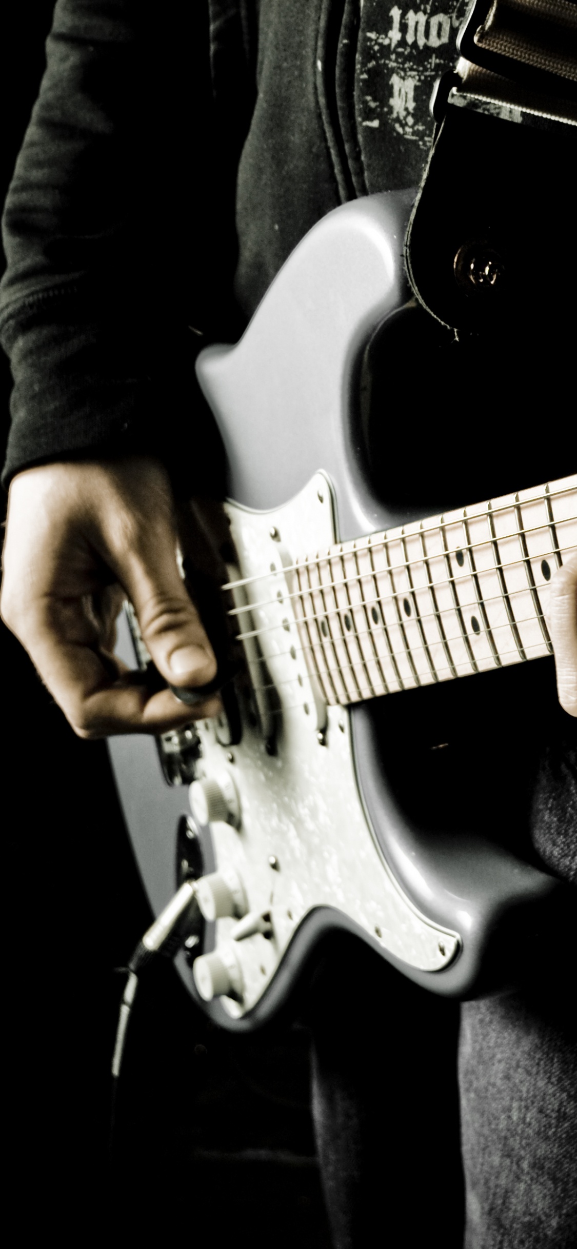 Обои гитара, электрогитара, басгитара, струнный инструмент, гитарист в разрешении 1125x2436