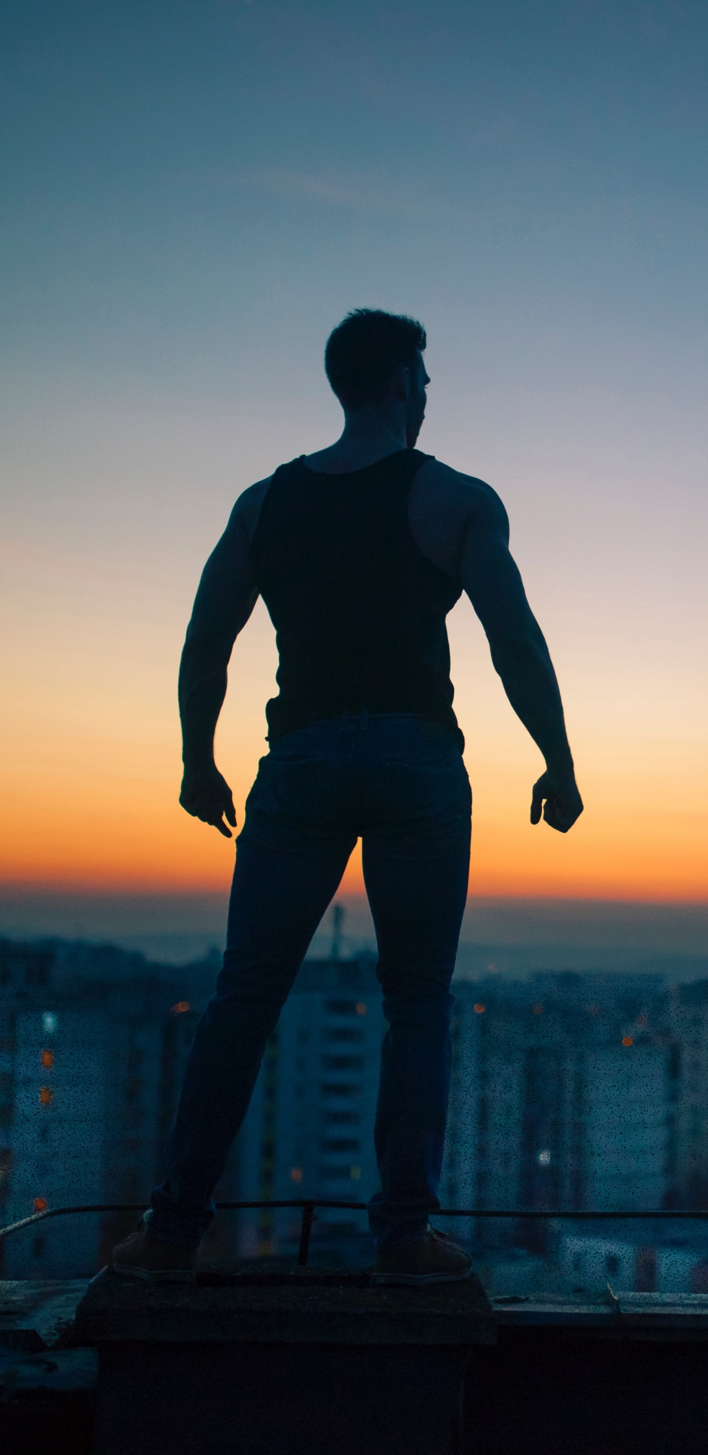 Обои мотивация, горизонт, стояние, вода, город в разрешении 1440x2960