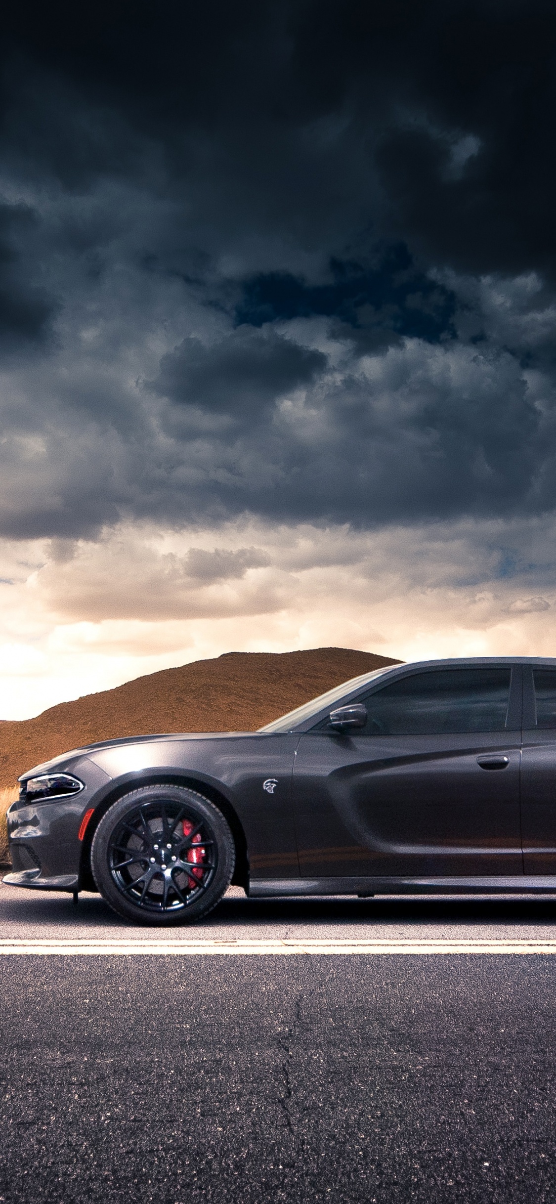 Обои dodge, авто, Додж Чарджер СРТ мегеру, Литые диски, обод в разрешении 1125x2436