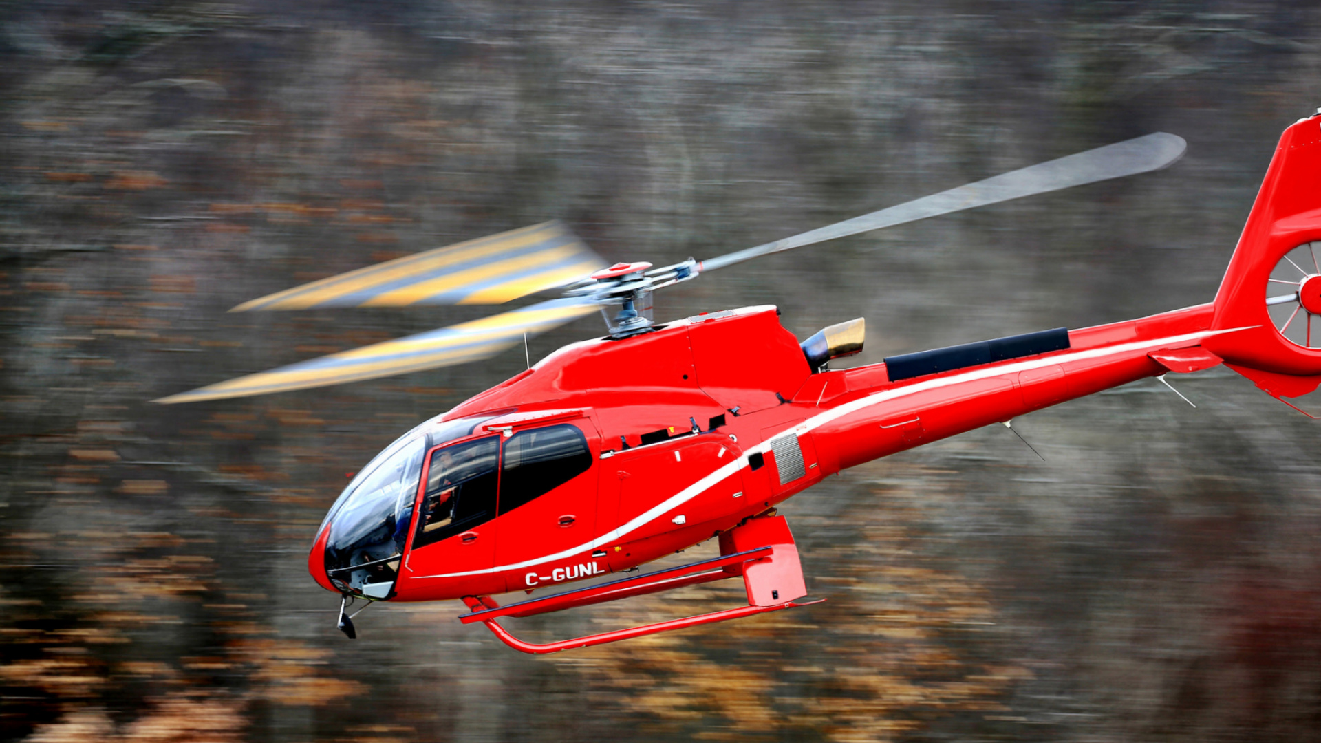 Обои eurocopter ec130, вертолеты аэробуса, авиация, винтокрылая машина, красный цвет в разрешении 1920x1080