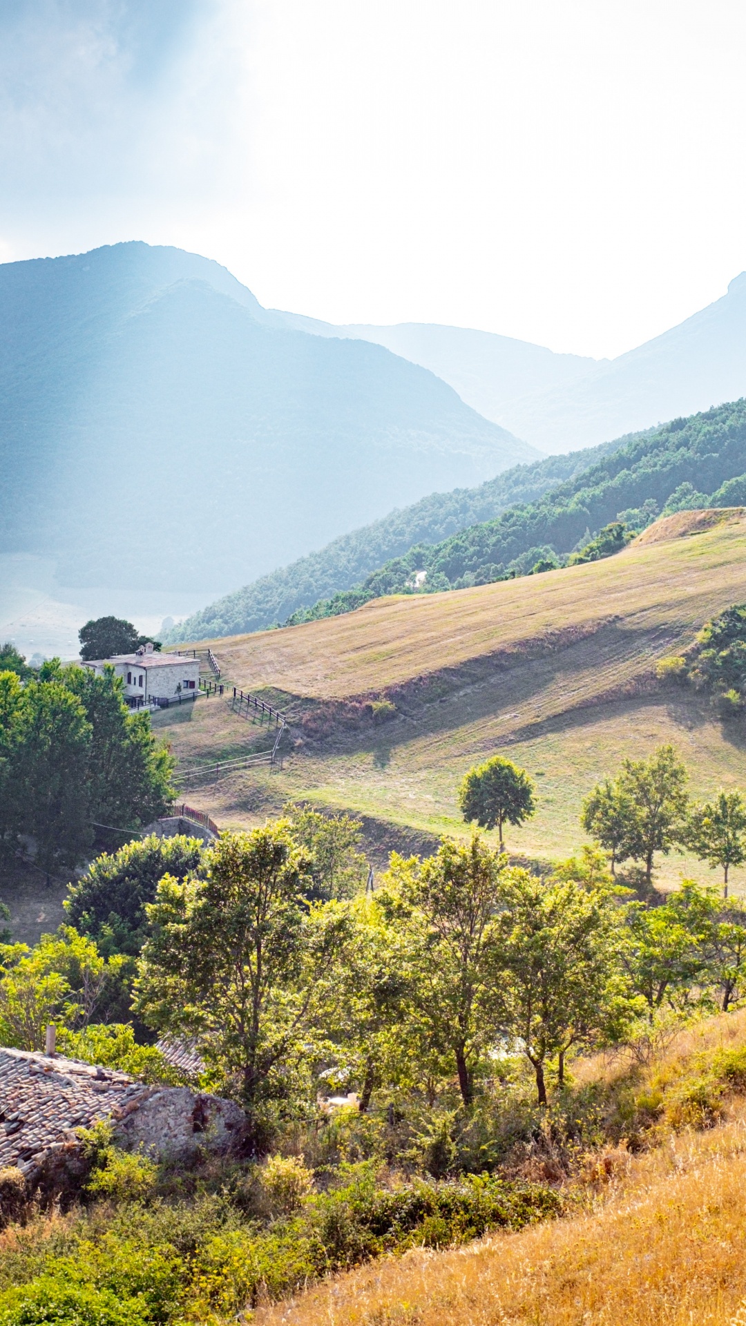 Обои Асколи-Пичено, Мачерата, Сан-Северино-Марке, Чивитанова-Марке, облако в разрешении 1080x1920
