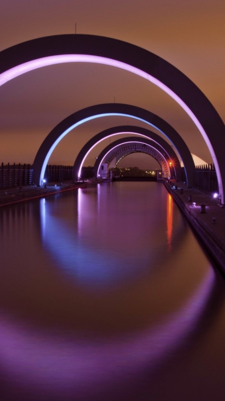 Обои вода, мост, пурпур, свет, ночь в разрешении 720x1280