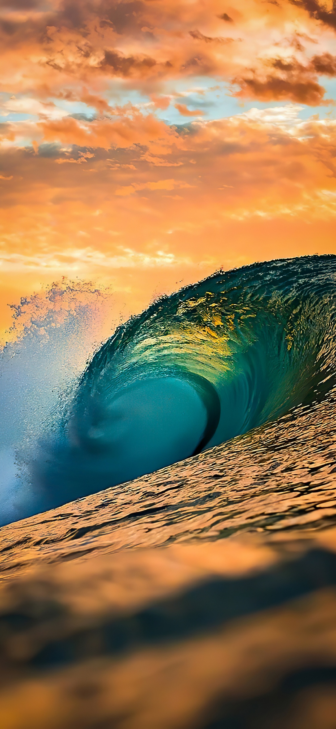 Обои волна, вода, атмосфера, гидроресурсы, дневное время в разрешении 1125x2436