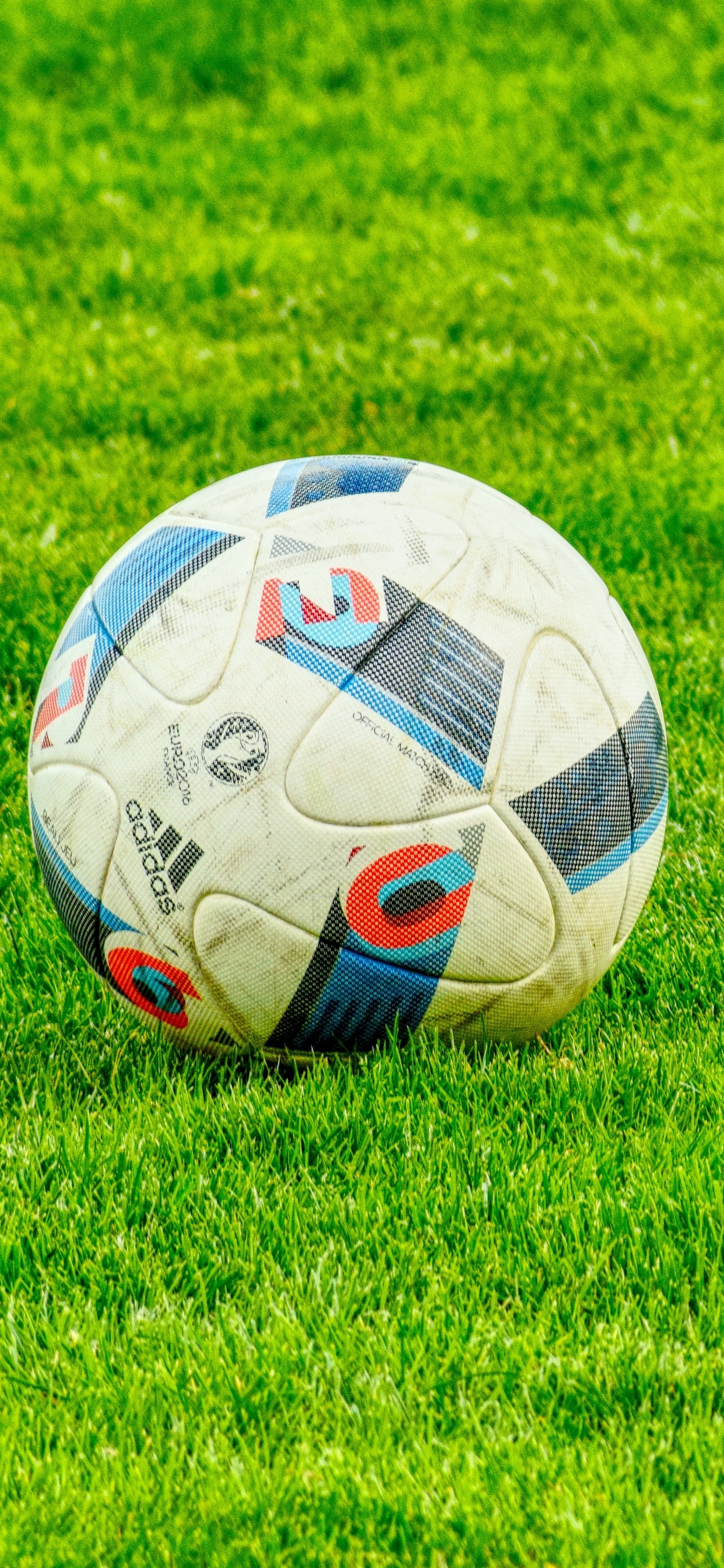 Обои футбольный мяч, футбол, мяч, футбольный, международные правила футбола в разрешении 1242x2688