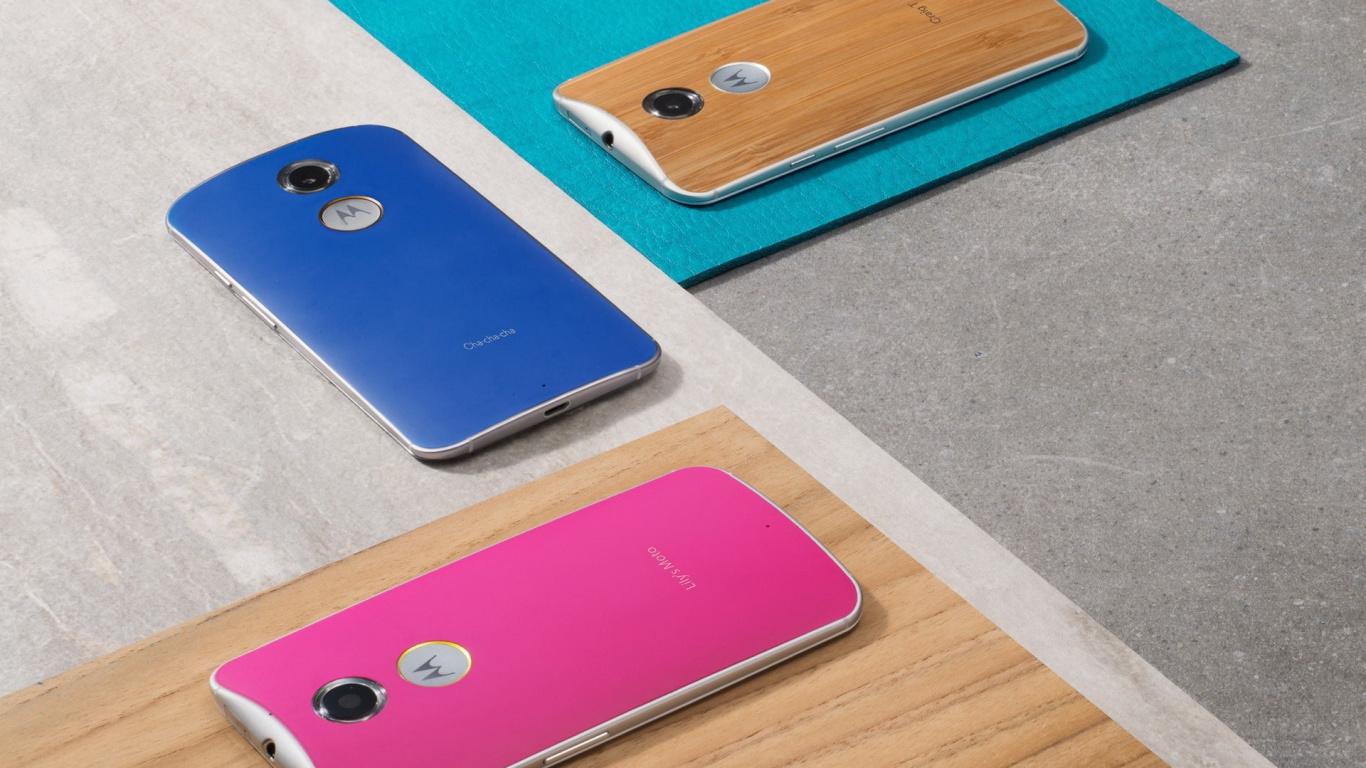 Обои Motorola, смартфон, гаджет, коммуникационное устройство, электронное устройство в разрешении 1366x768
