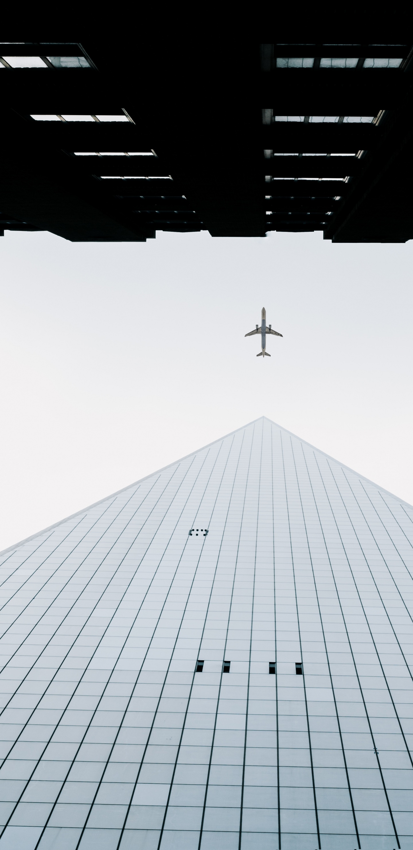 Обои здание, Черный Белый - М, угол, дневное время, черный и белый в разрешении 1440x2960