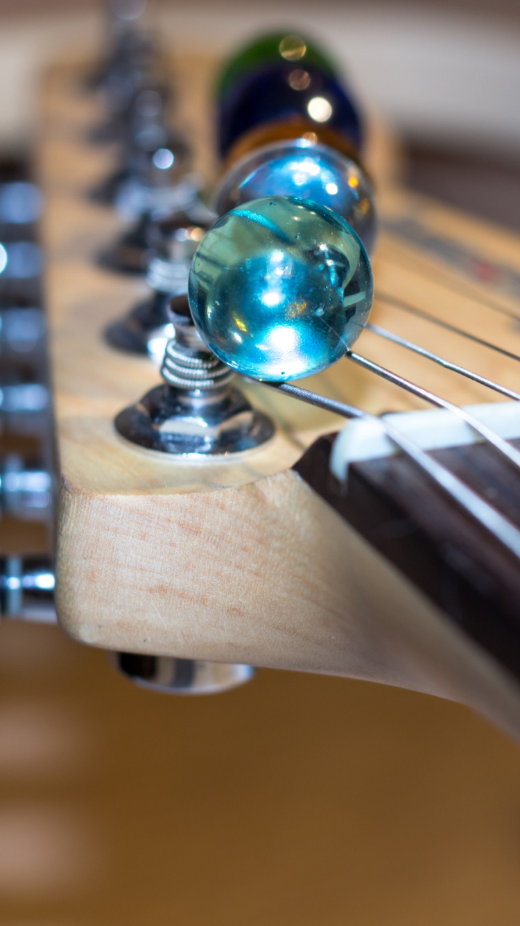 Обои струнный инструмент, электрогитара, гитара, музыкальный инструмент, щипковые струнные инструменты в разрешении 750x1334