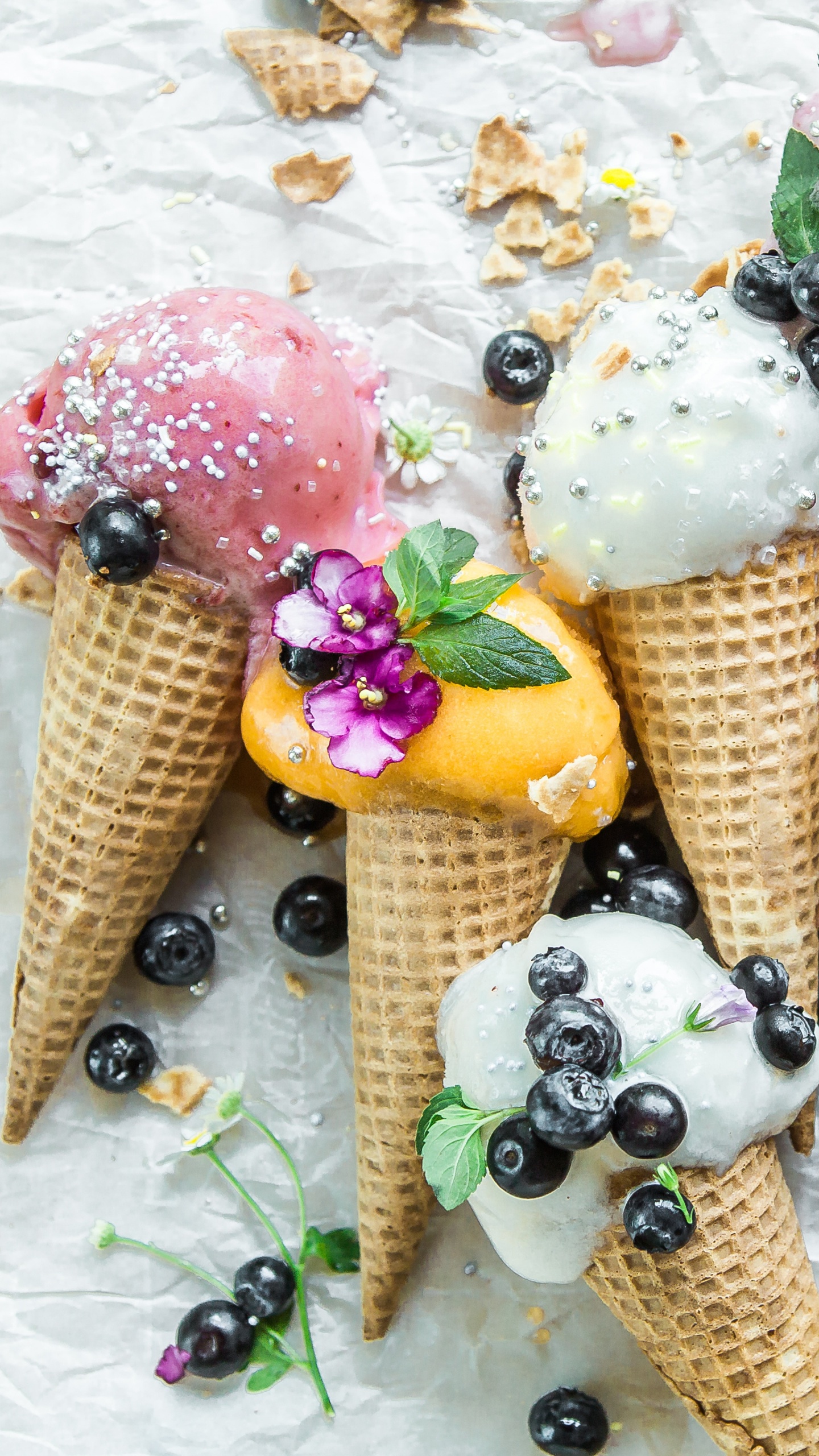Обои мороженое, кафе мороженое, замороженный десерт, рожок мороженого, пища в разрешении 1440x2560