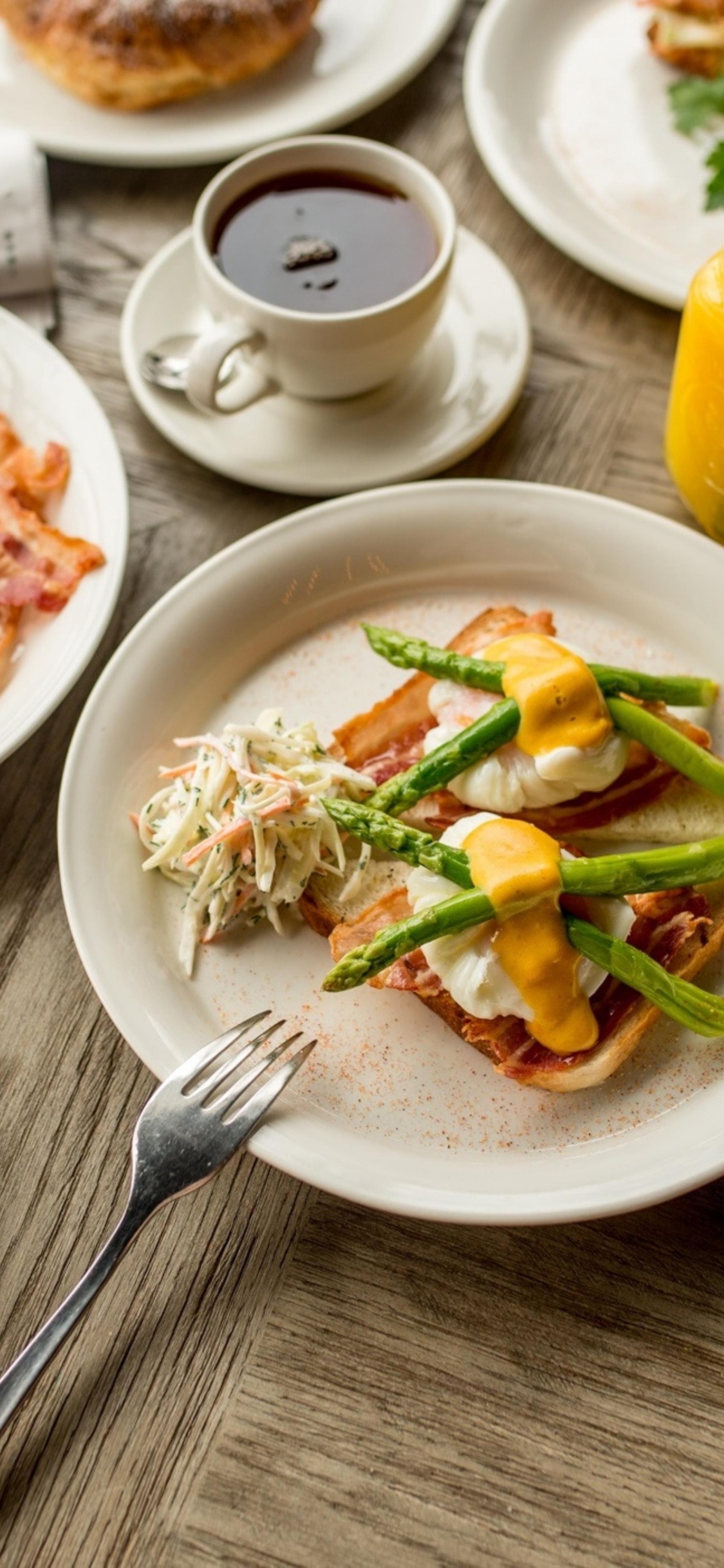 Обои завтрак, яичница, чай, ресторан, кофе в разрешении 1125x2436