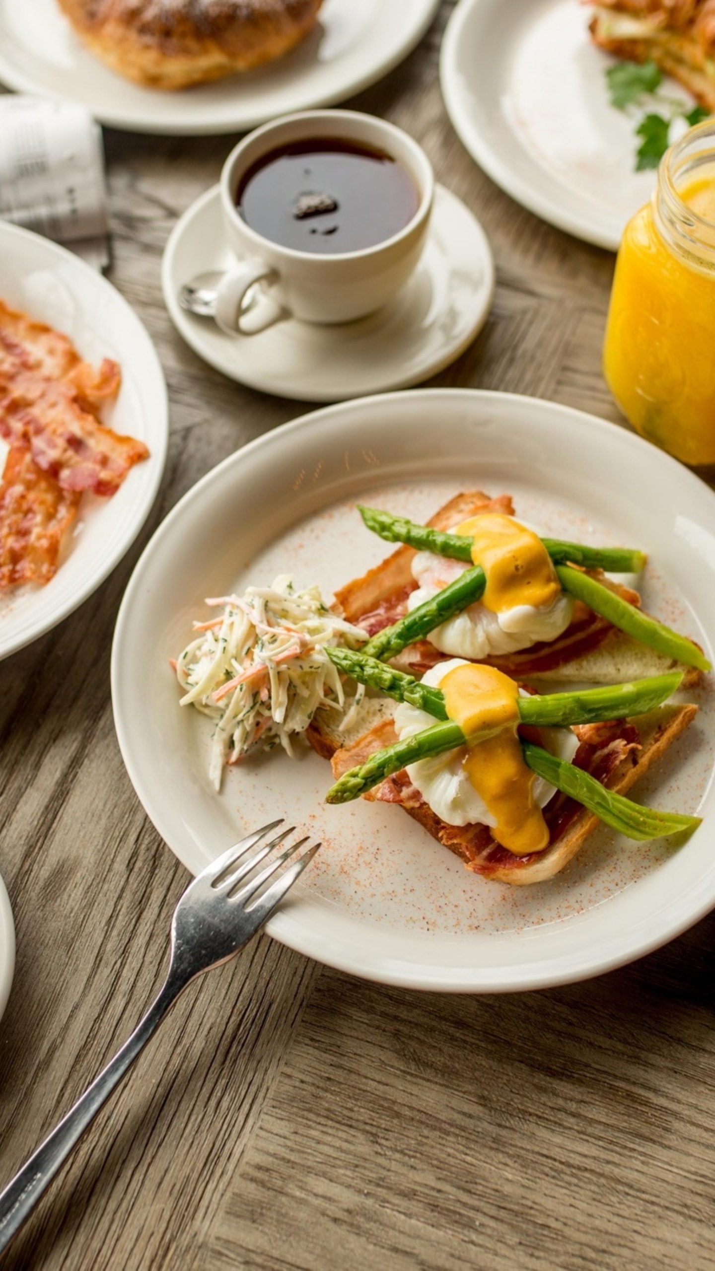 Обои завтрак, яичница, чай, ресторан, кофе в разрешении 1440x2560