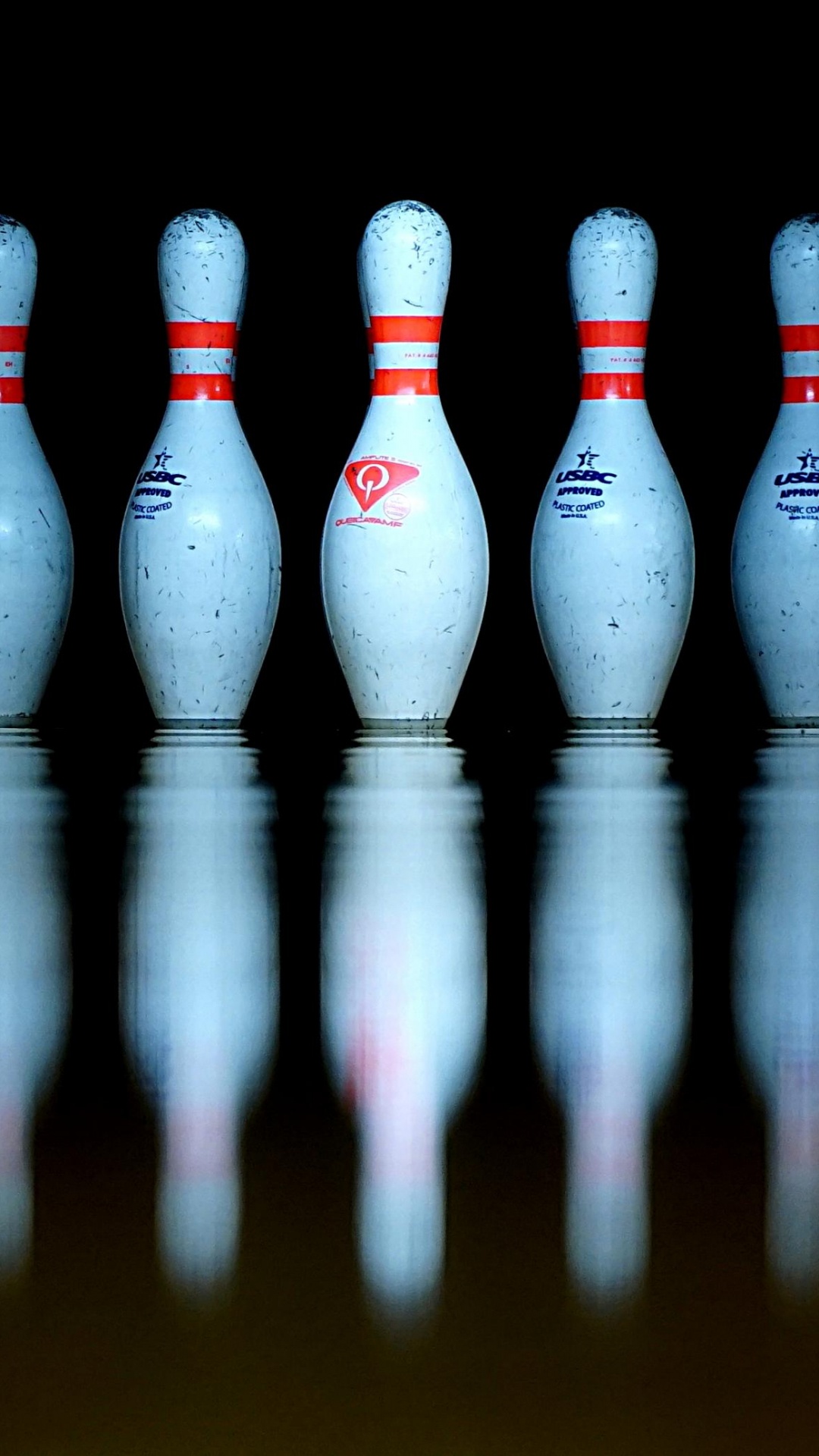 Обои шар для боулинга, мяч, спортивный инвентарь, индивидуальный вид спорта, метраж в разрешении 1080x1920