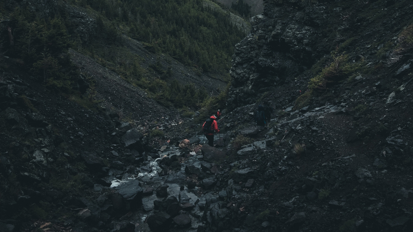 Обои горный рельеф, нагорье, хребет, горная станция, облако в разрешении 1366x768
