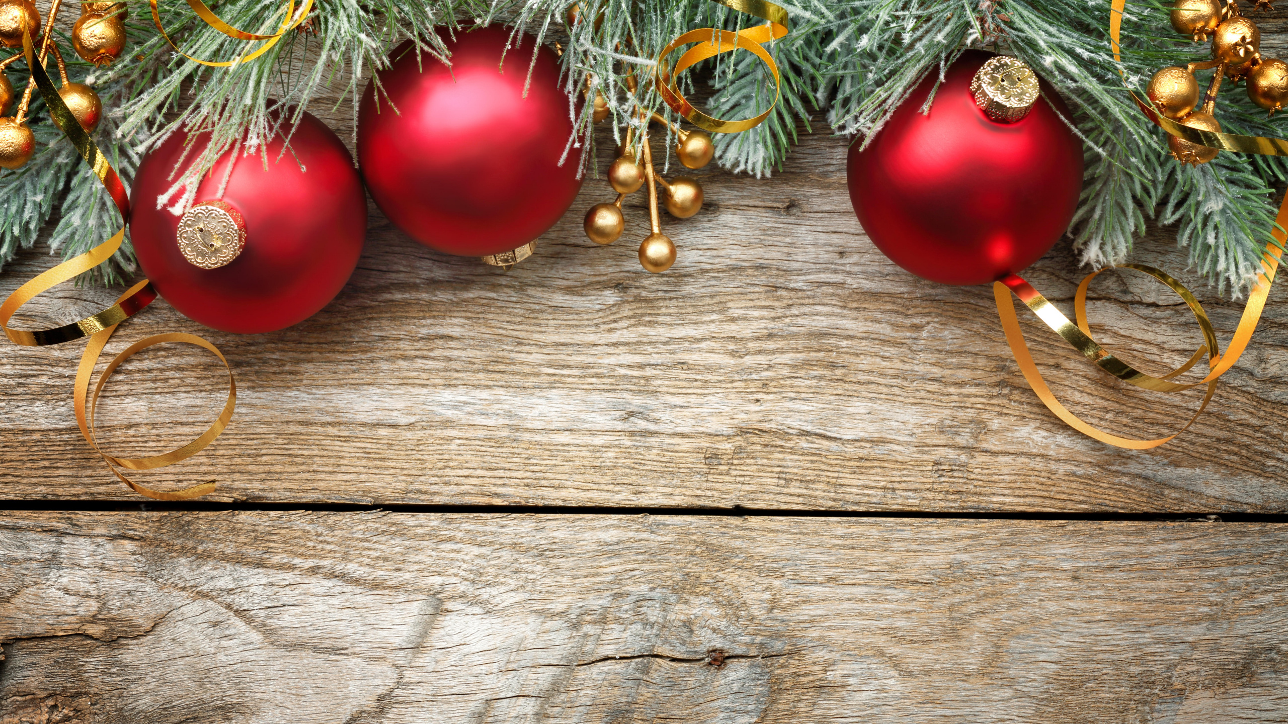 Обои Рождественский день, Новый год, Рождественские украшения, праздник, рождественский орнамент в разрешении 2560x1440