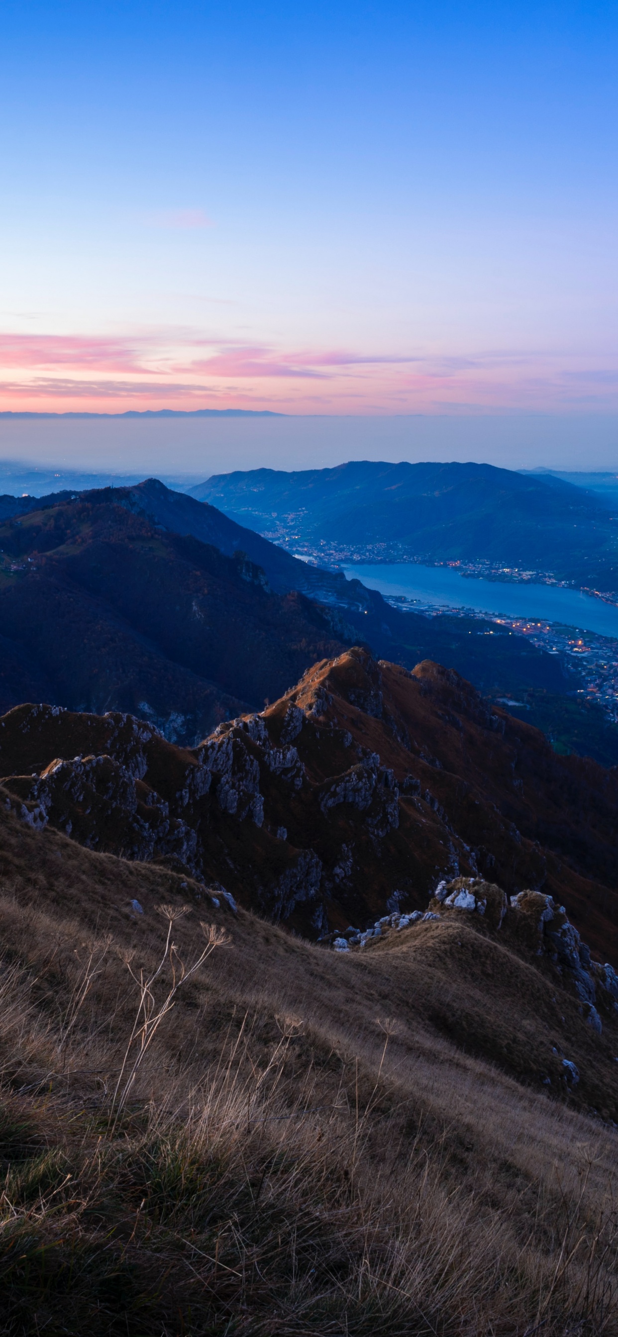 Обои 4 утра, облако, атмосфера, гора, природный ландшафт в разрешении 1242x2688