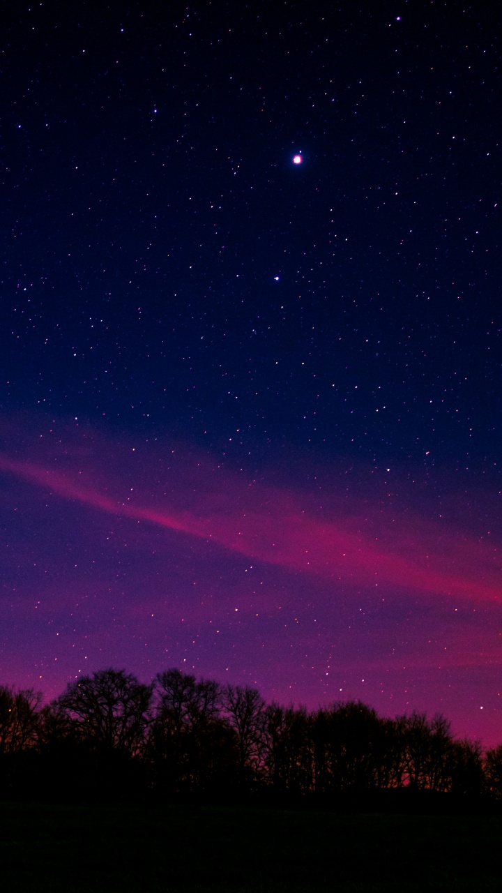 Обои Аврора, ночь, атмосфера, горизонт, пурпур в разрешении 720x1280
