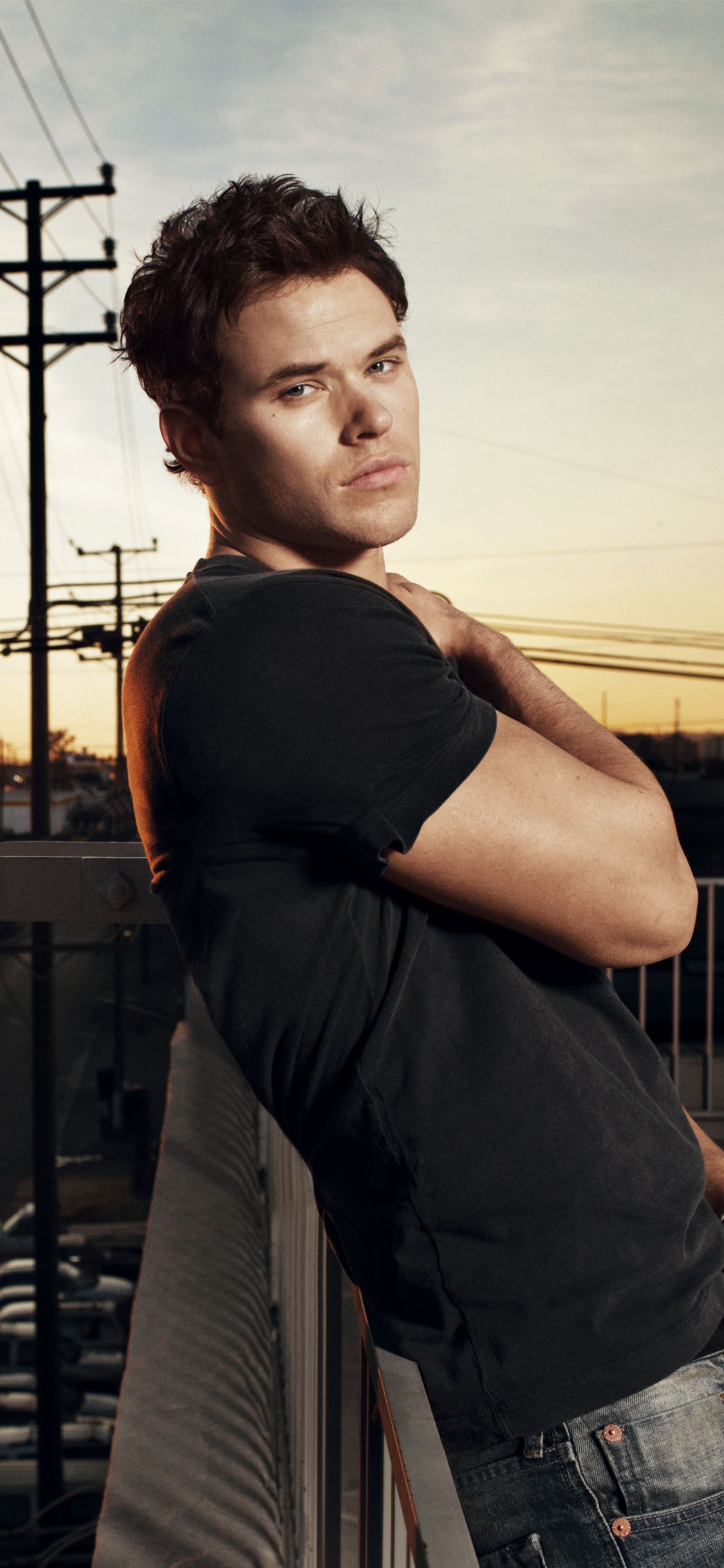 Обои Келлан Латс, сумерки сага, актер, мышца, забава в разрешении 1125x2436