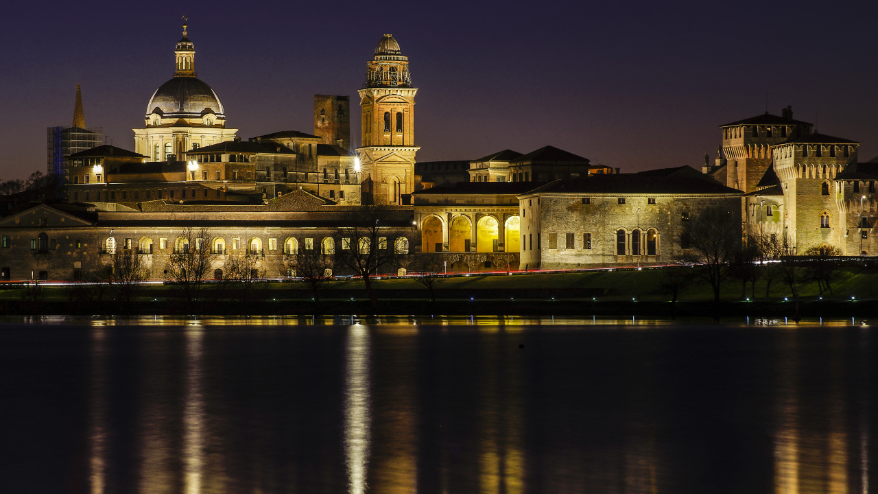 Обои Палаццо Дукале В Мантуе, достопримечательность, отражение, ночь, ориентир в разрешении 1280x720