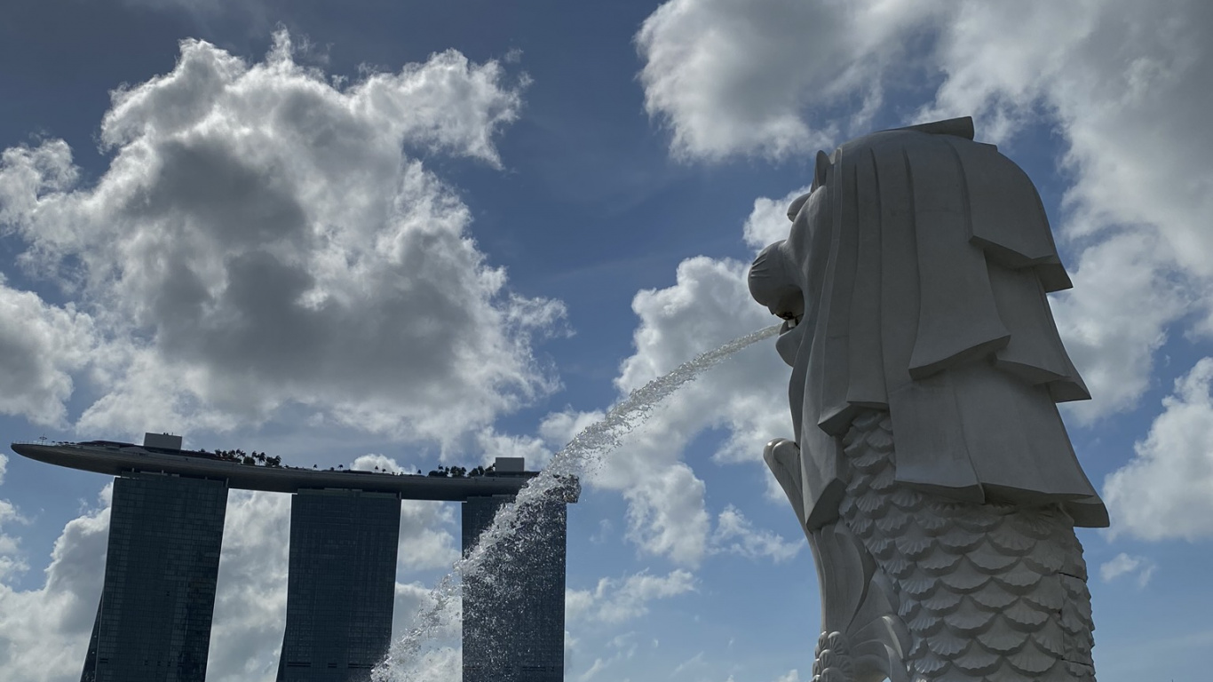 Обои Сингапур, вода, жидкость, облако, ориентир в разрешении 1366x768