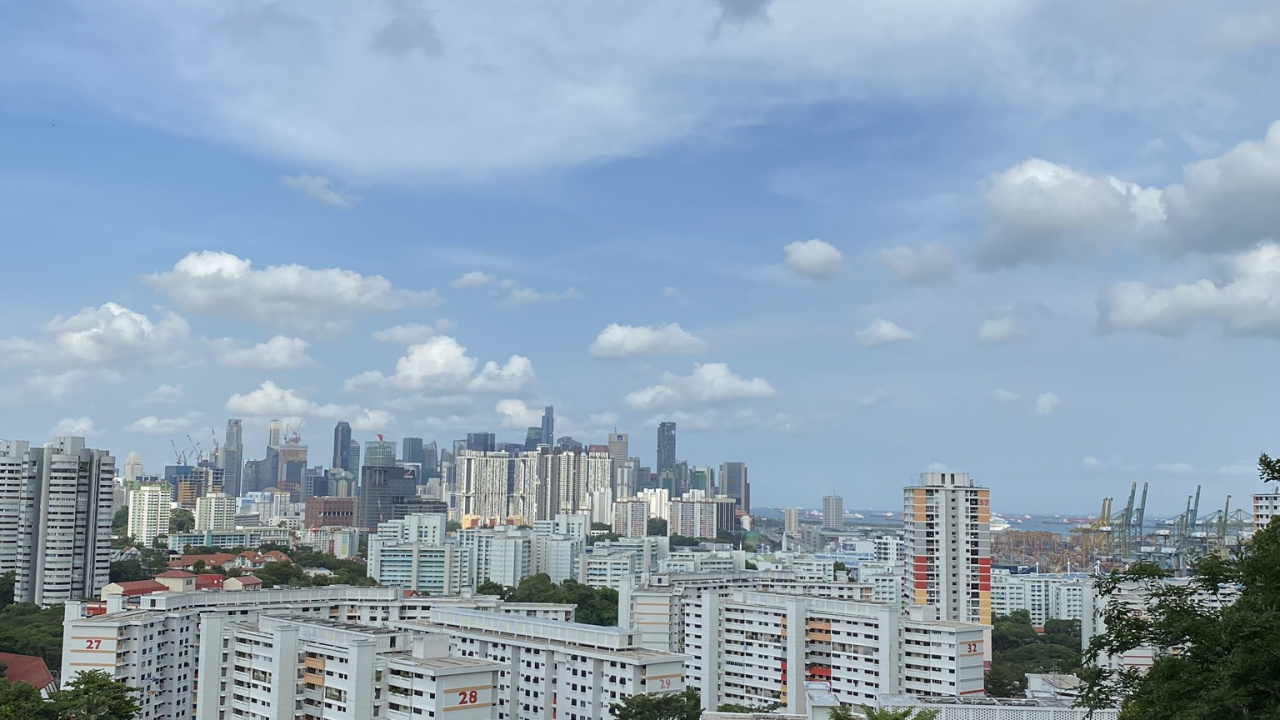 Обои дневное время, башня, городской район, соседство, свойство в разрешении 1280x720