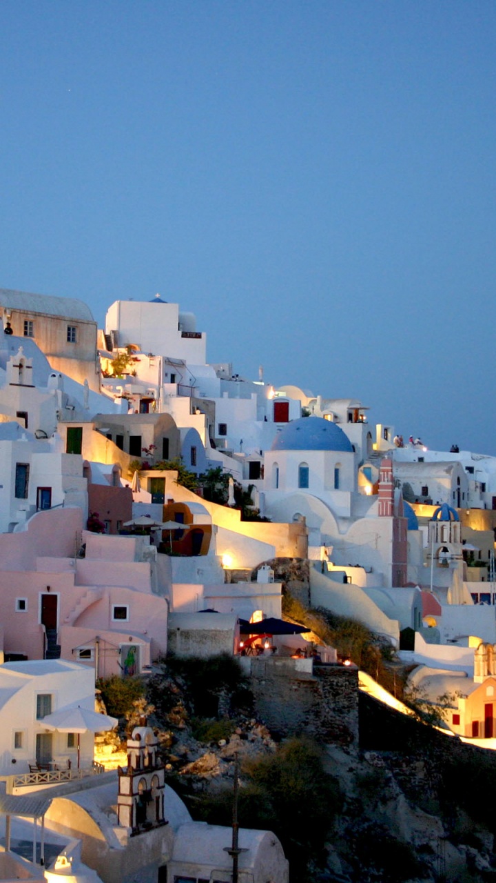 Обои городок, соседство, город, деревня, туризм в разрешении 720x1280