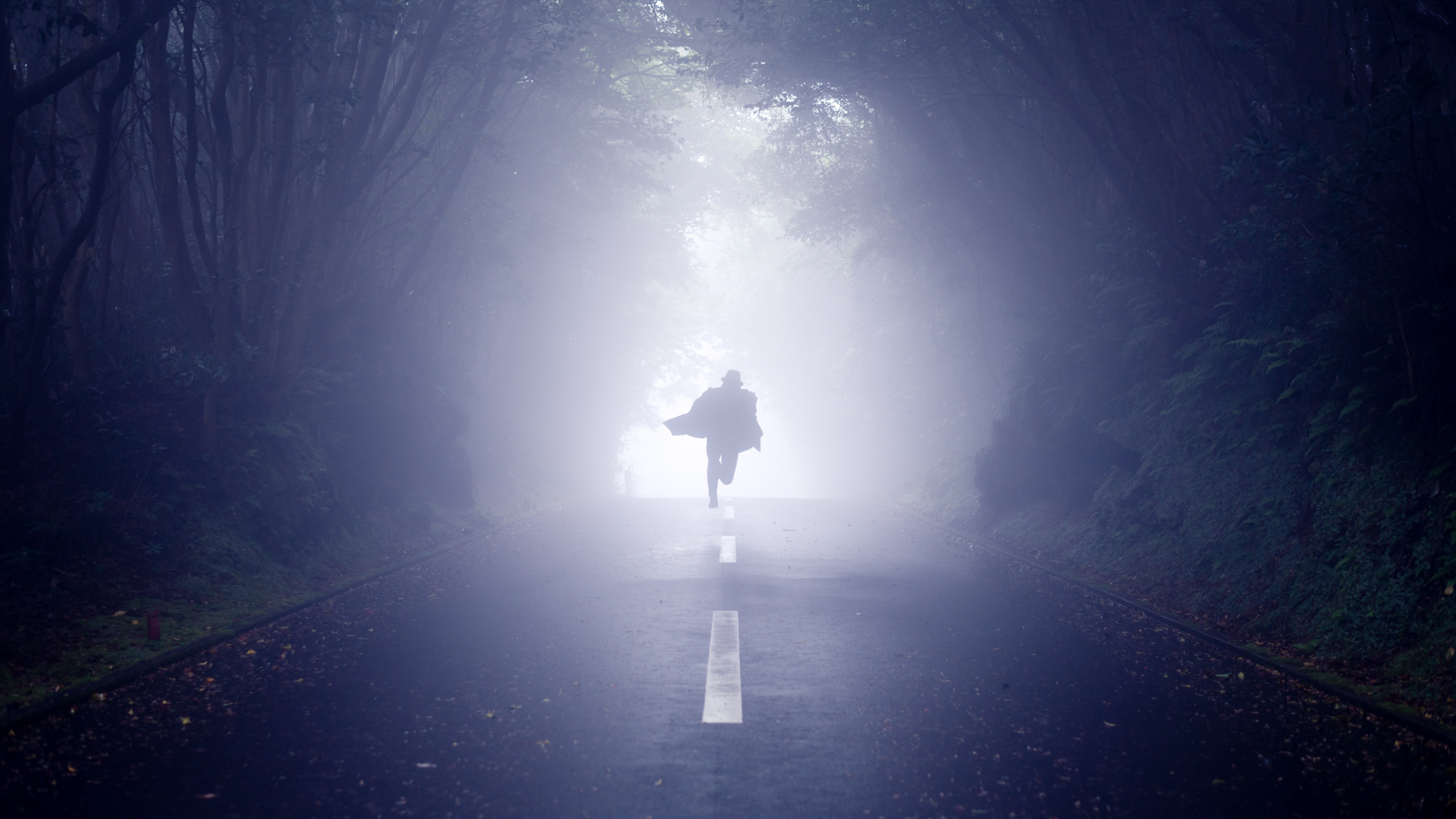 Обои атмосфера земли, уличный фонарь, МГМ-157 EFOGM, освещение, солнечный свет в разрешении 2560x1440