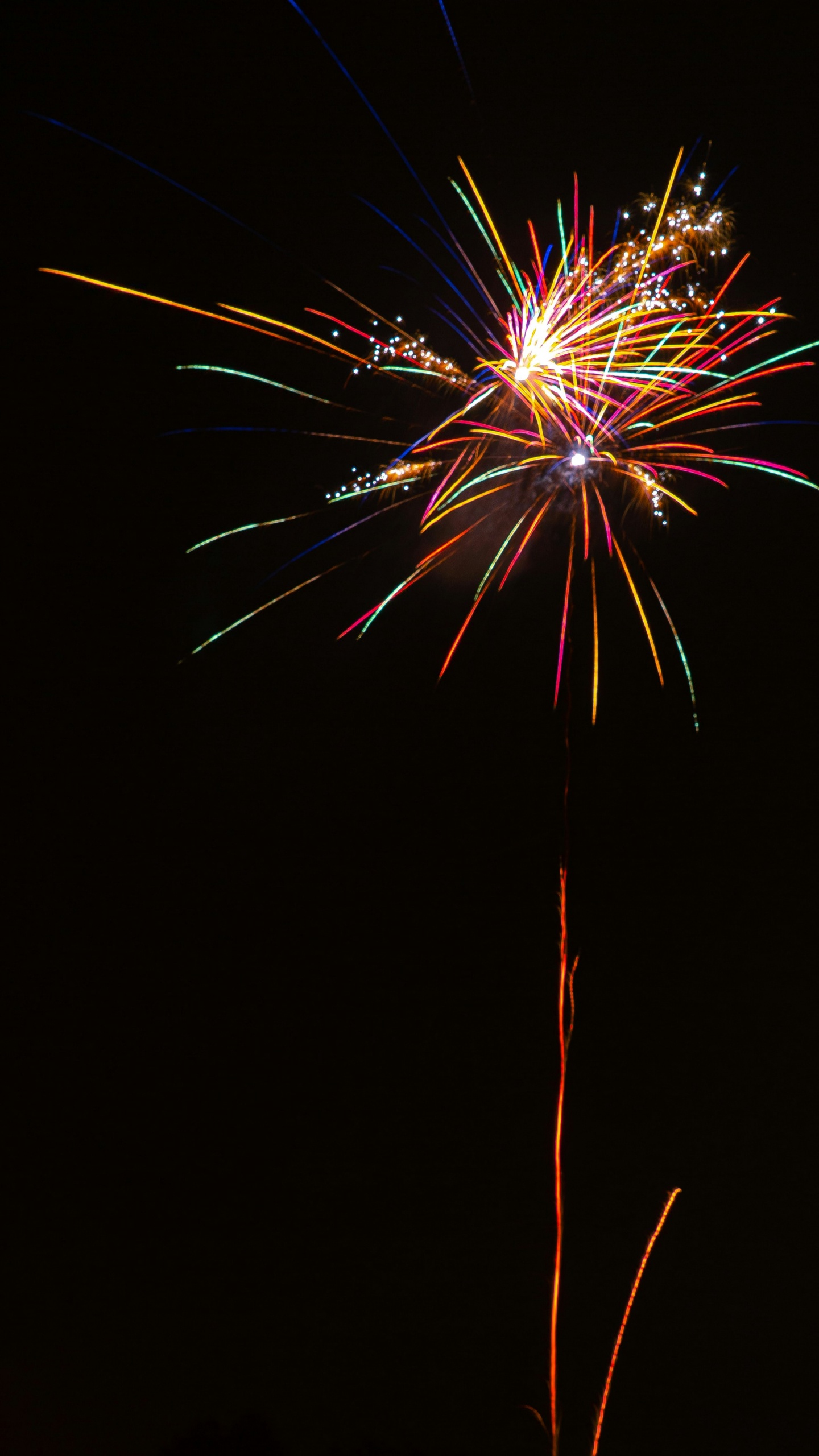 Обои салют, Новый год, вечеринка, канун Нового года, ночь в разрешении 1440x2560