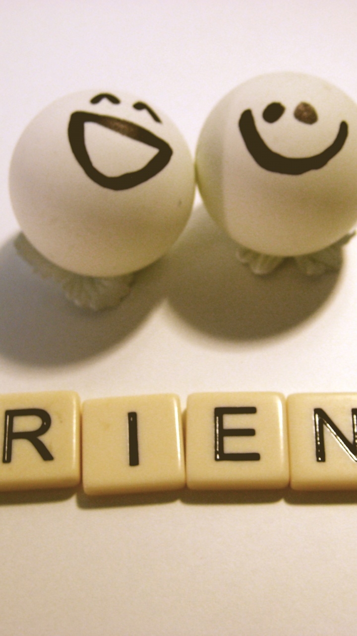 Обои дружба, материал, почитание, любовь, человек в разрешении 720x1280