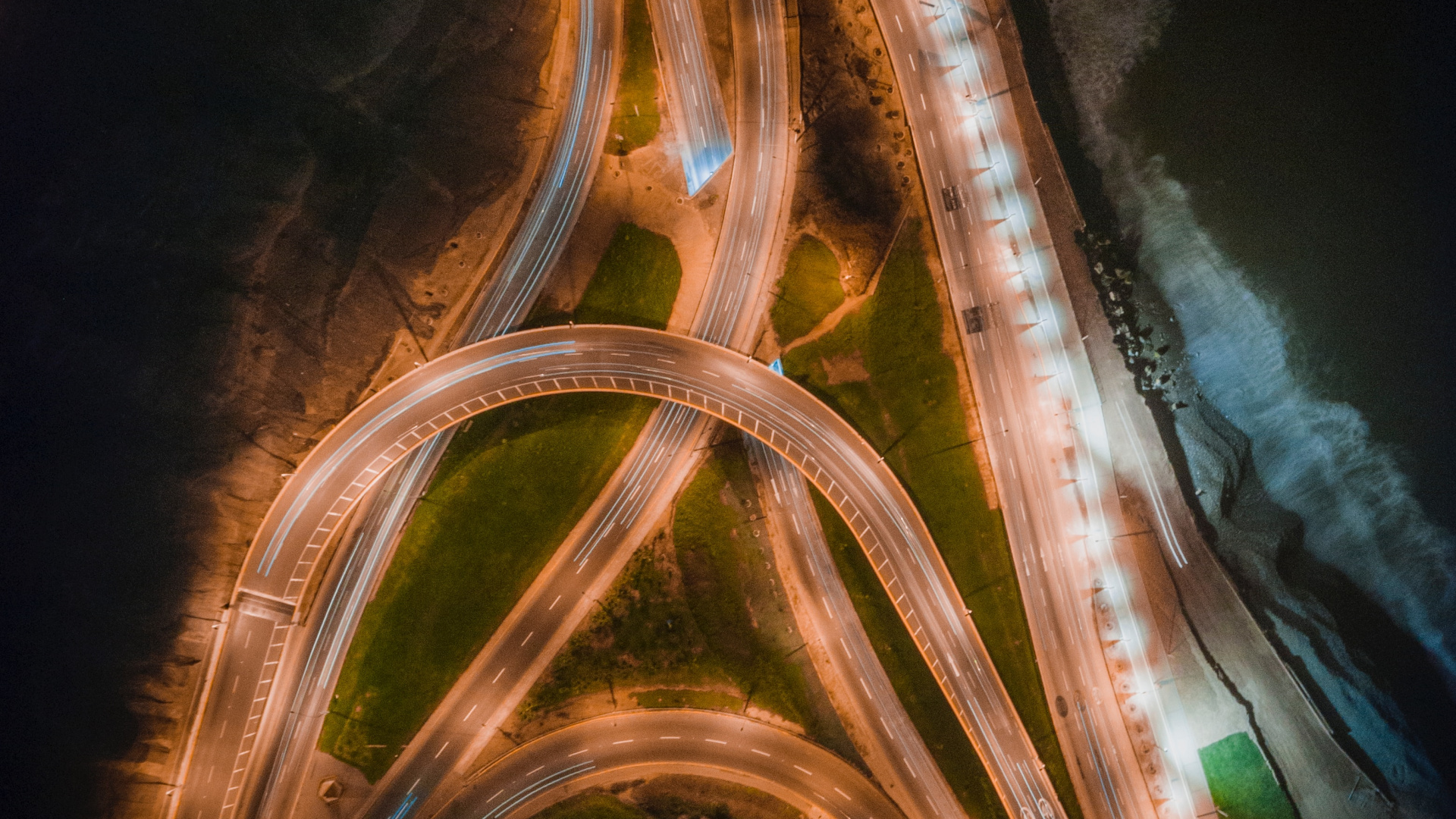 Обои освещение, свет, километр, ночь, ноги в разрешении 1920x1080