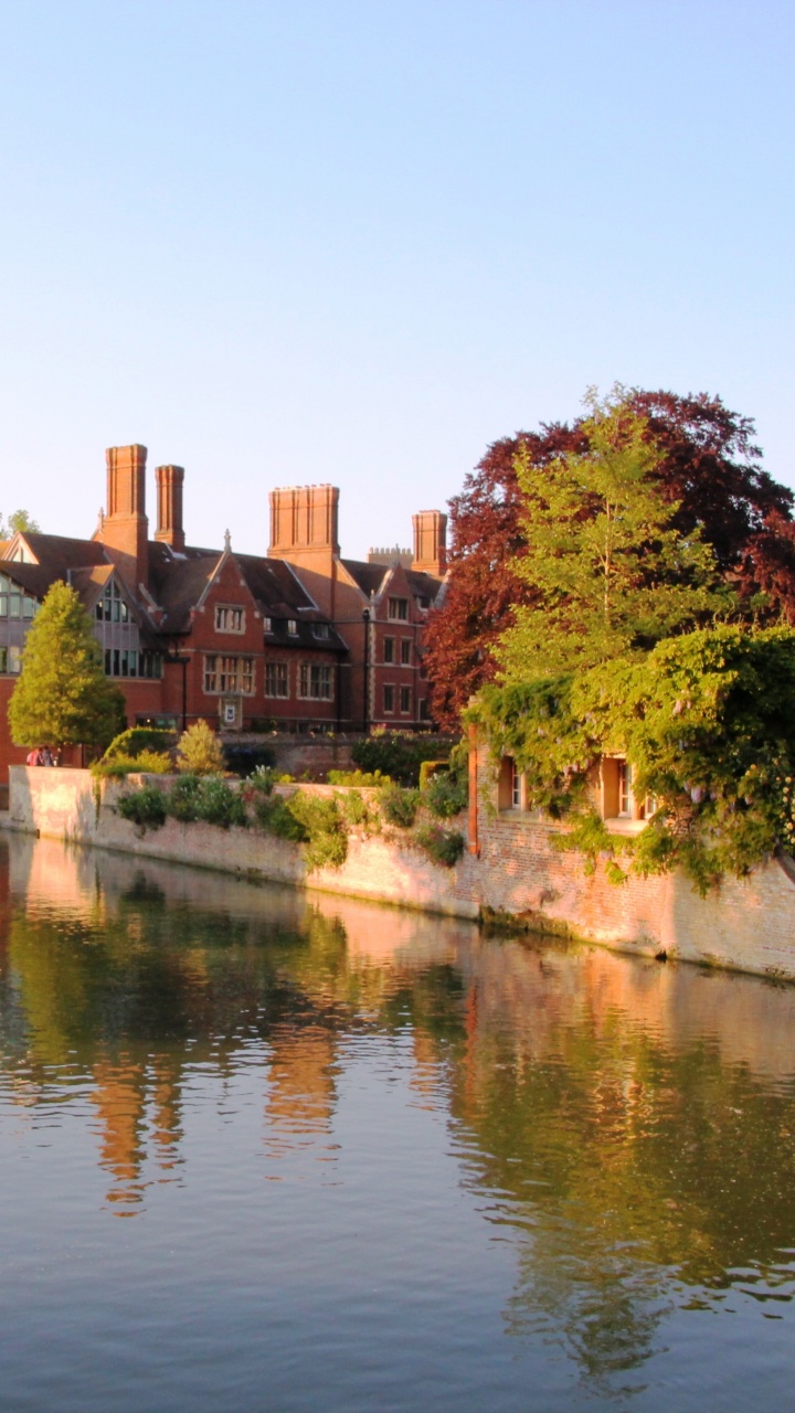 Обои отражение, вода, природа, водный путь, реки в разрешении 720x1280