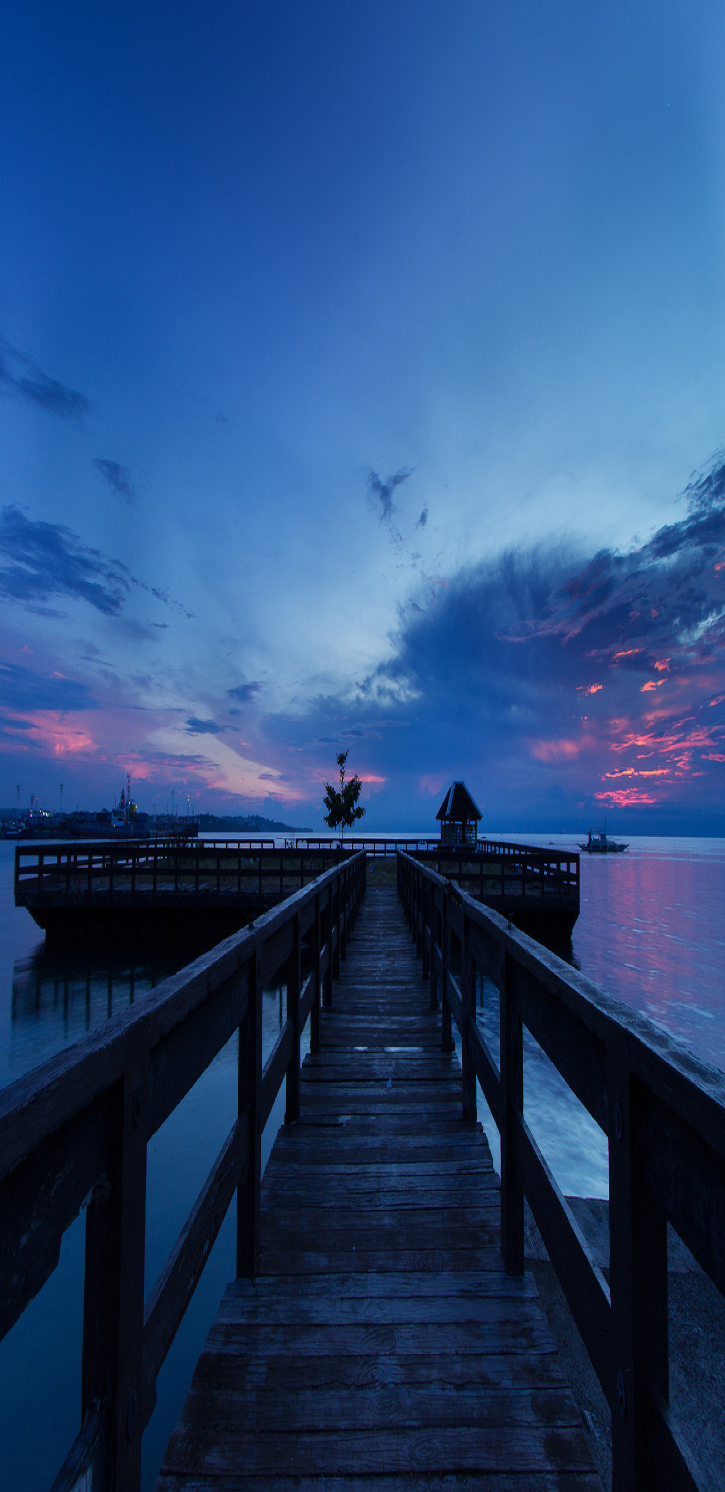 Обои деревянный мост ночью, ночь, мост, море, Пирс в разрешении 1440x2960