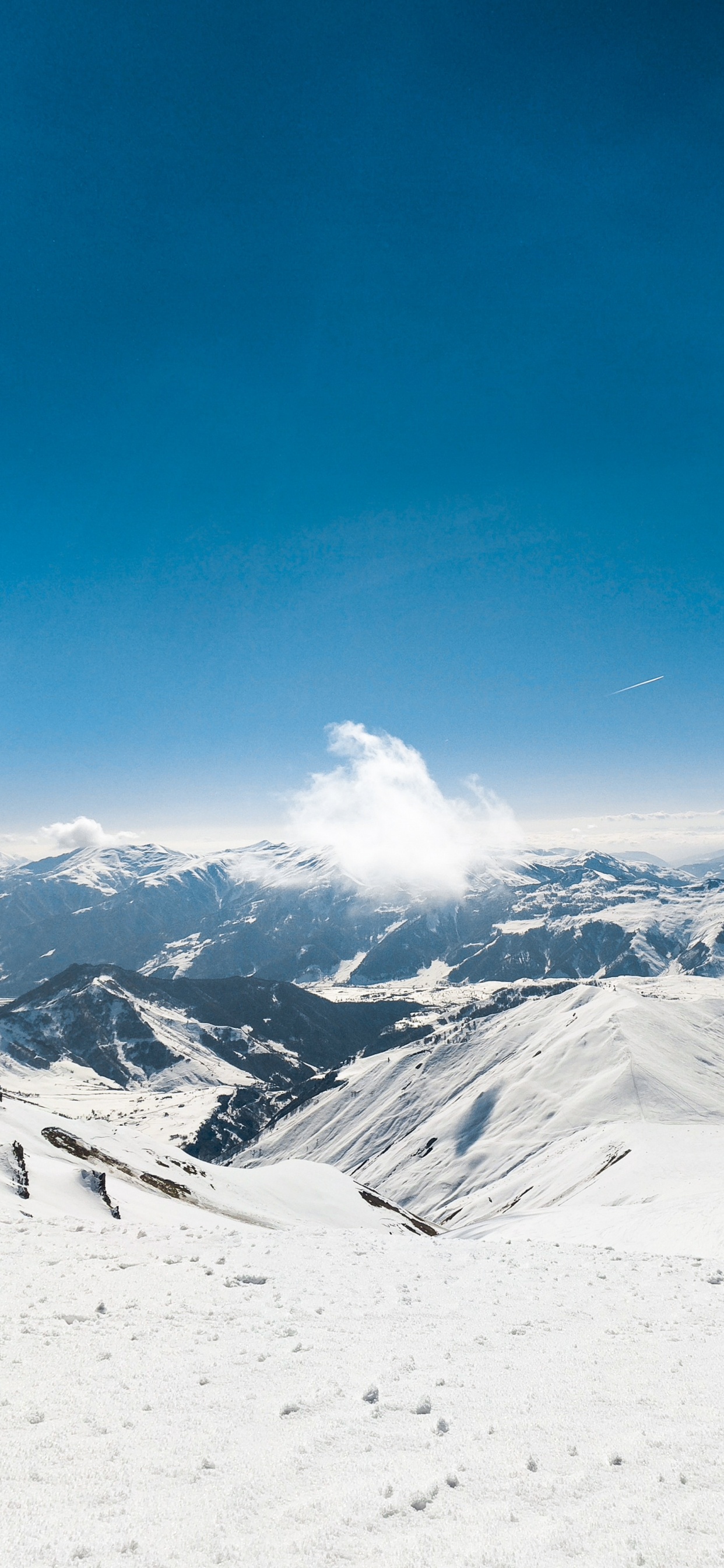 Обои горный рельеф, гора, снег, горный хребет, зима в разрешении 1242x2688