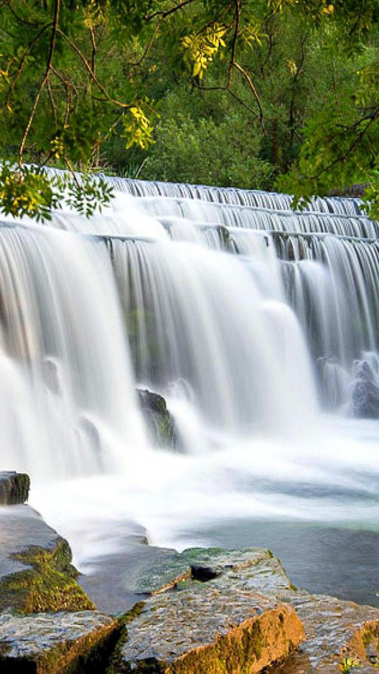 Обои водопад, природный заповедник, водоток, водоем, гидроресурсы в разрешении 750x1334