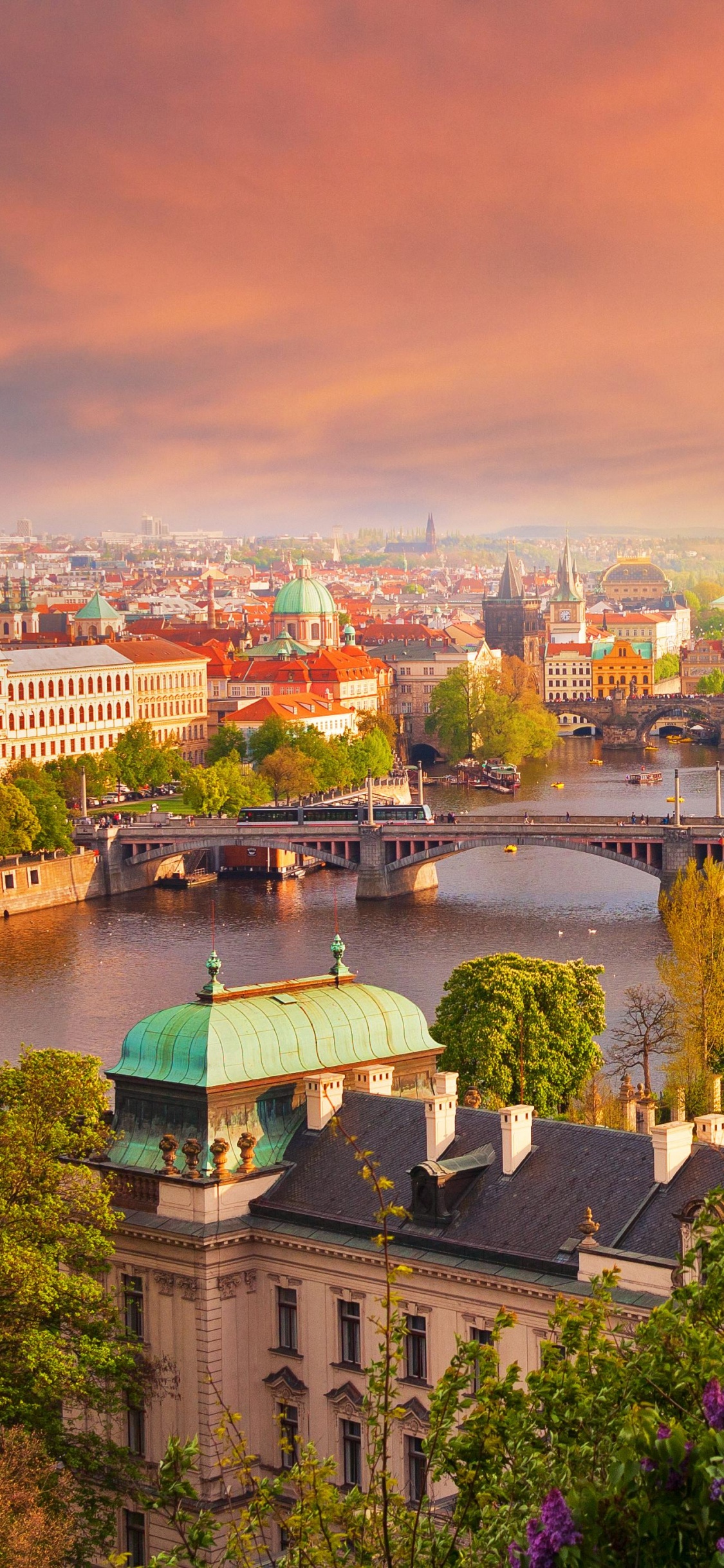 Обои Прага, город, городок, городской район, городской пейзаж в разрешении 1125x2436