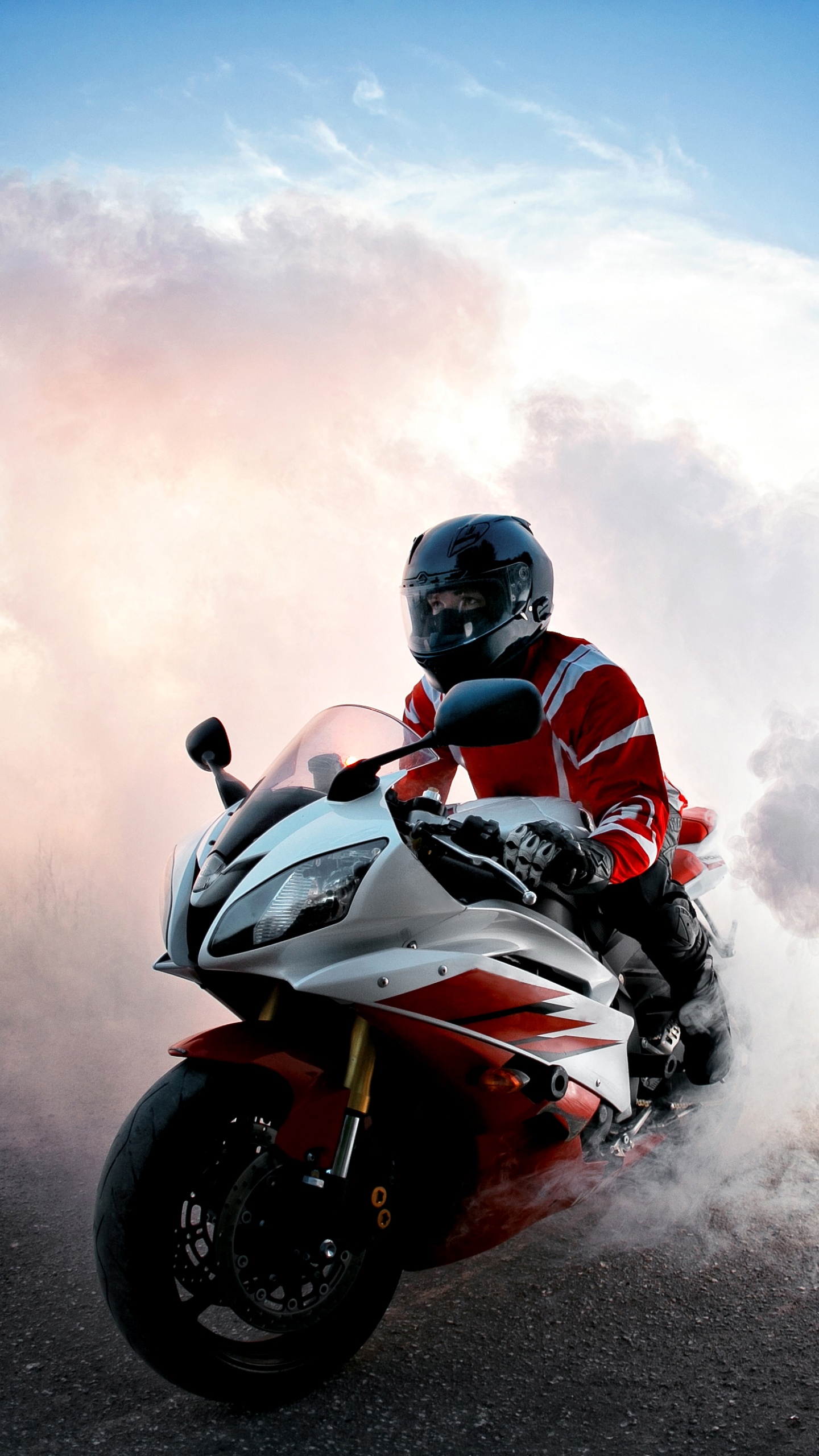 Обои Ямаха мотор Компани, мотоцикл, мотоспорт, каскадер, экстремальный вид спорта в разрешении 1440x2560