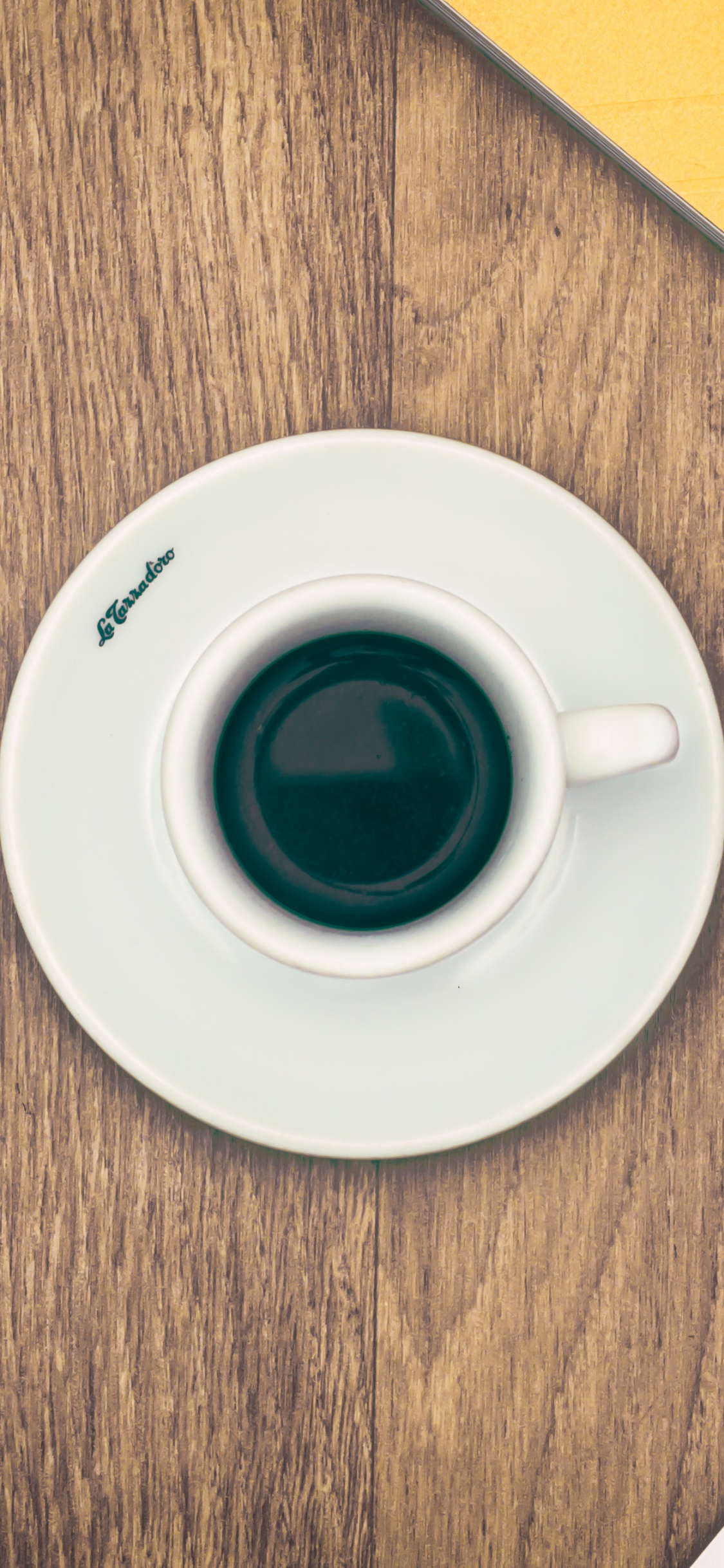 Обои кофе, таблица, кофе эспрессо, кофейная чашка, кофейный столик в разрешении 1125x2436