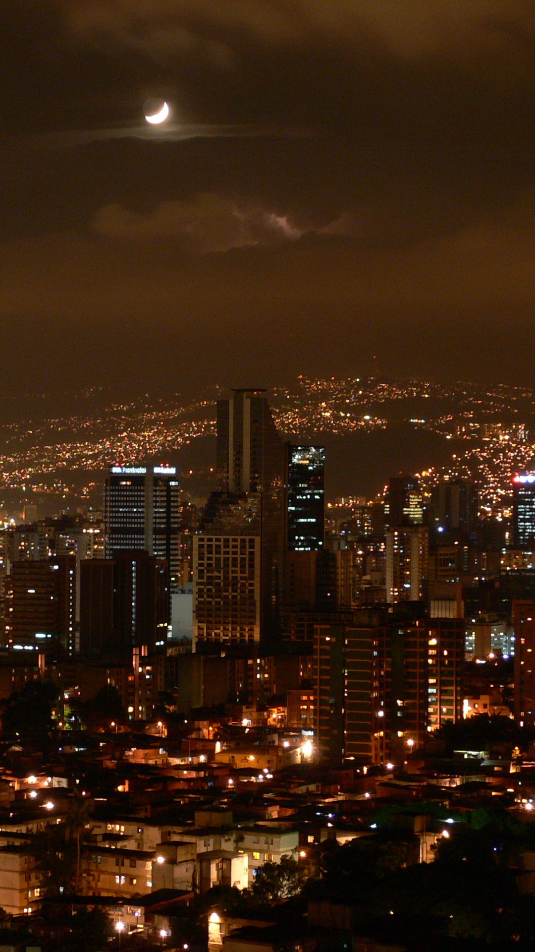 Обои Каракас ночью, город, городской пейзаж, ночь, метрополия в разрешении 1080x1920