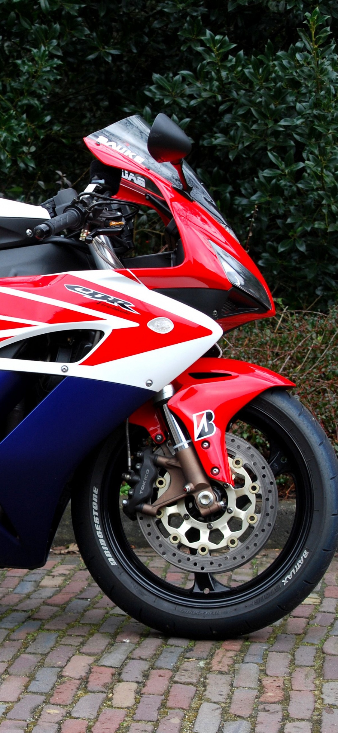 Обои Хонда ЦБР 1000 РР, Обтекатель мотоцикла, Honda Motor Company, авто, мотоцикл в разрешении 1125x2436