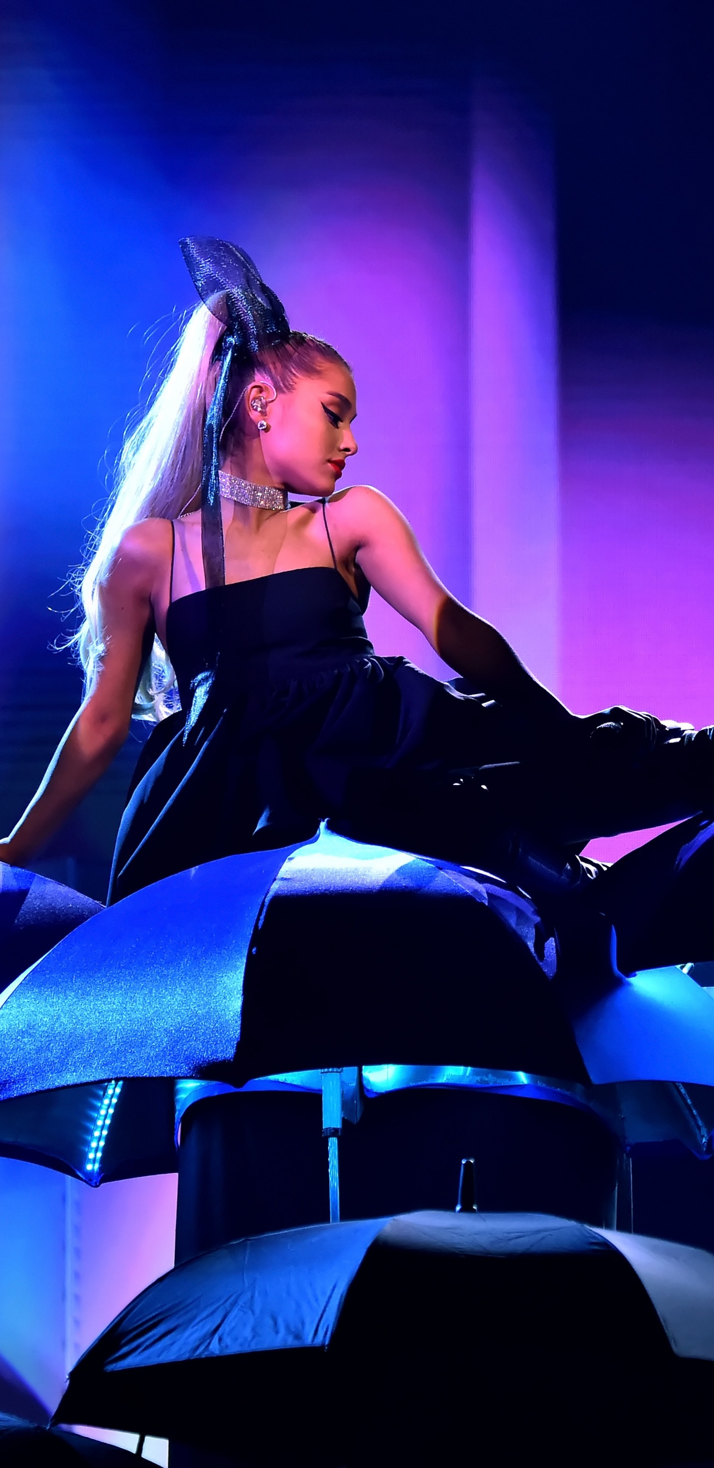 Обои 2018 Афиши Музыкальных Наград, Представление, развлечение, театральное искусство, пурпур в разрешении 1440x2960