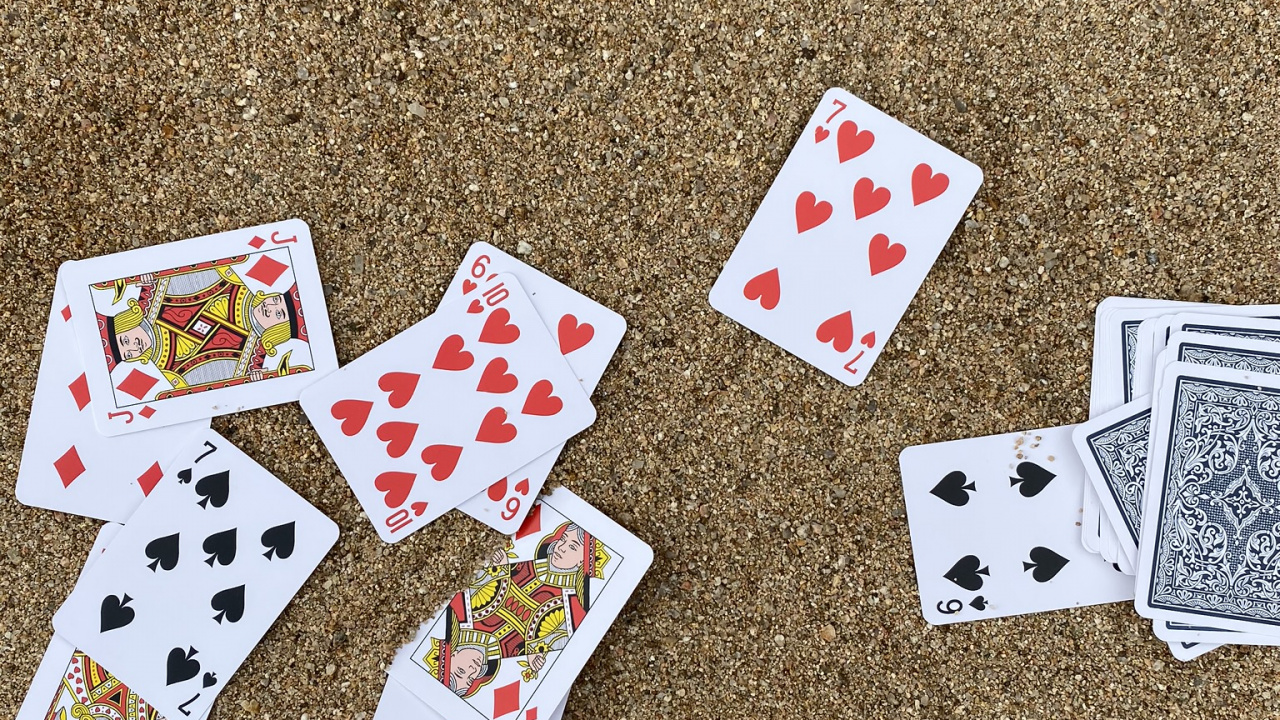 Обои покер, кармин, игры, карточная игра, квадрат в разрешении 1280x720