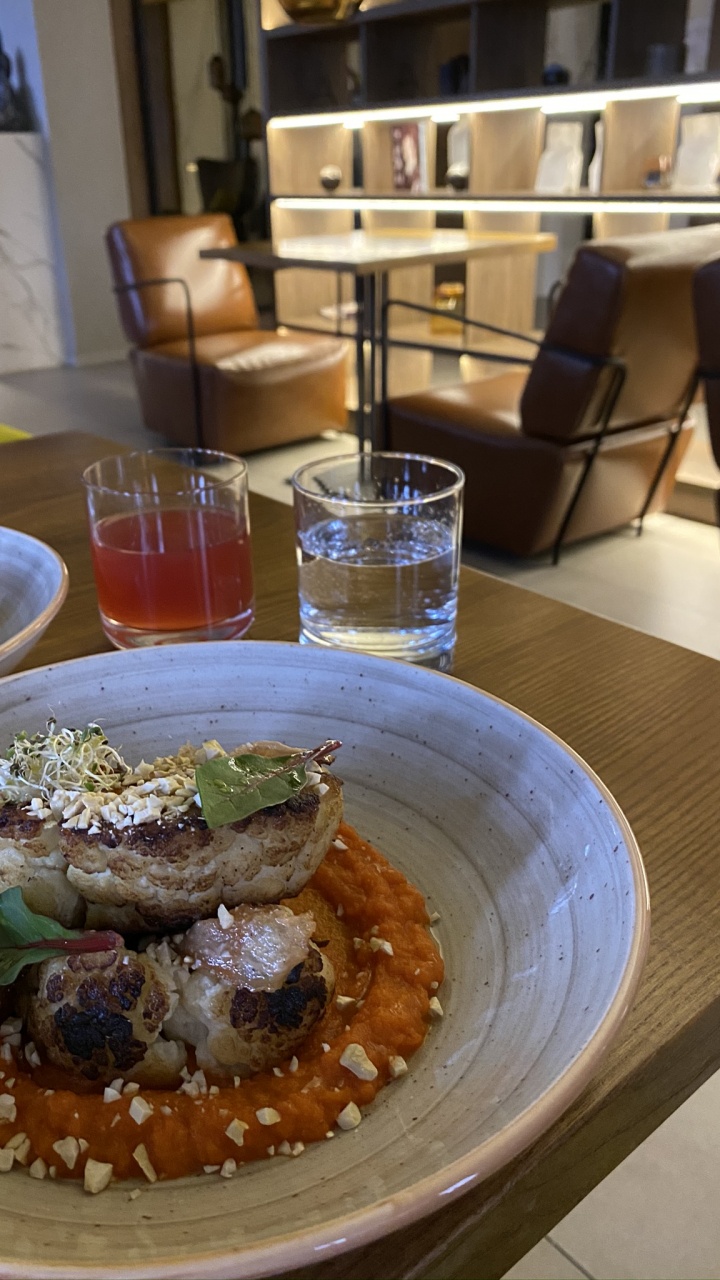 Обои завтрак, поздний завтрак, блюда, древесина, синий в разрешении 720x1280