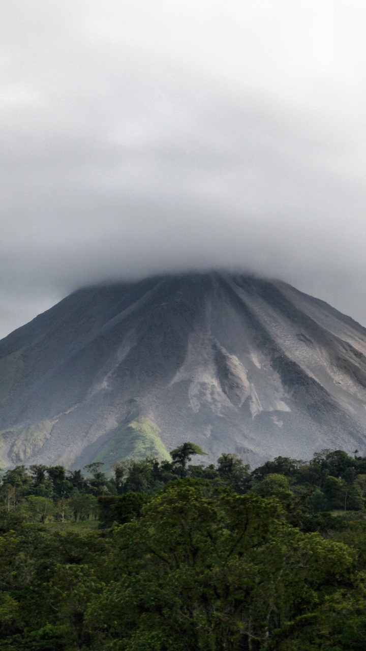 Обои нагорье, Вулкан Ареналь, вулкан, пейзажи гор, потухший вулкан в разрешении 720x1280
