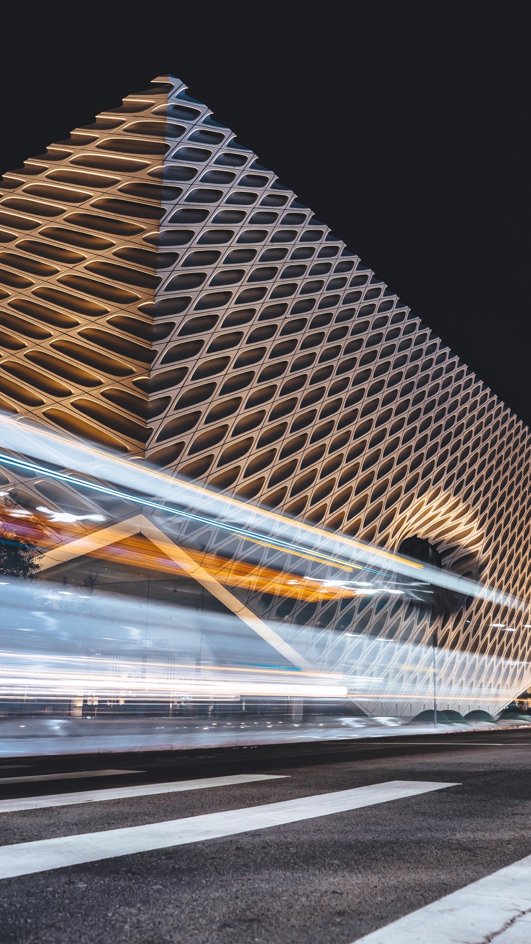 Обои архитектура, линия, ячейка, экспозиция, металл в разрешении 1080x1920