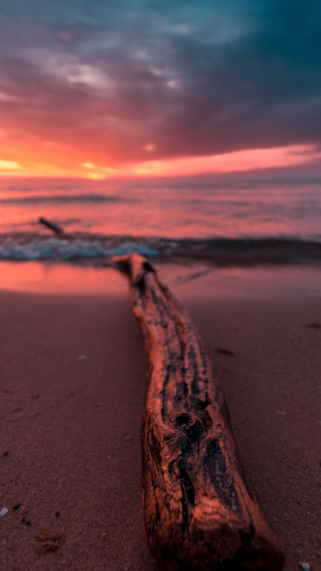 Обои закат, вода, море, облако, океан в разрешении 1080x1920