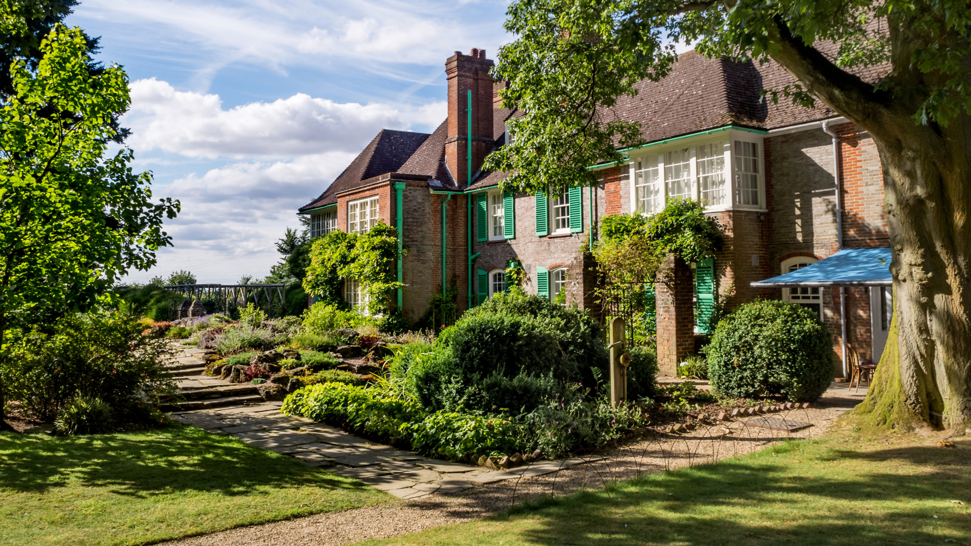 Обои Хаус, Лондон, дерево, коттедж, свойство в разрешении 1920x1080