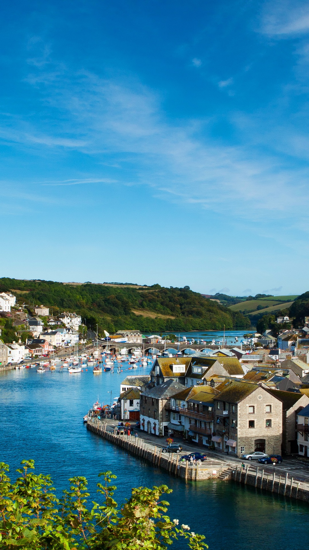 Обои городок, вода, побережье, туризм, море в разрешении 1080x1920