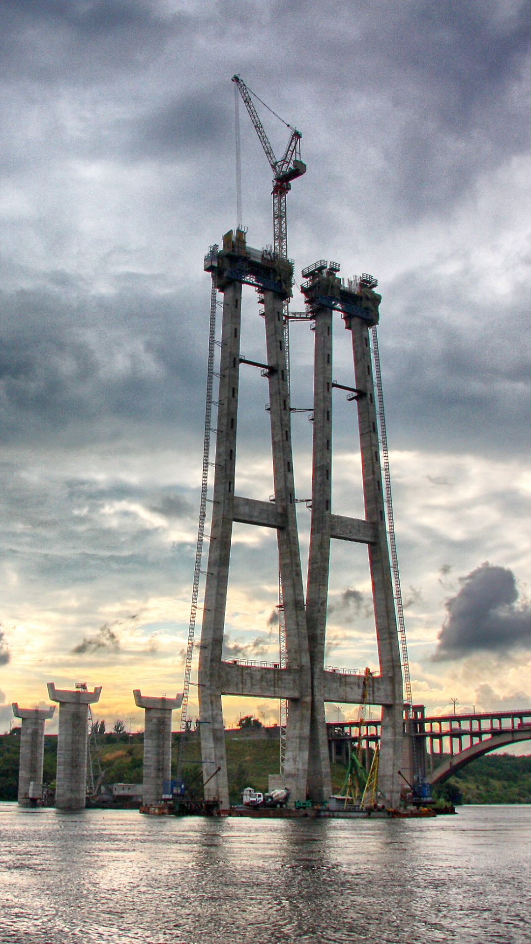 Обои облако, достопримечательность, туризм, облачные вычисления, энергия в разрешении 1080x1920