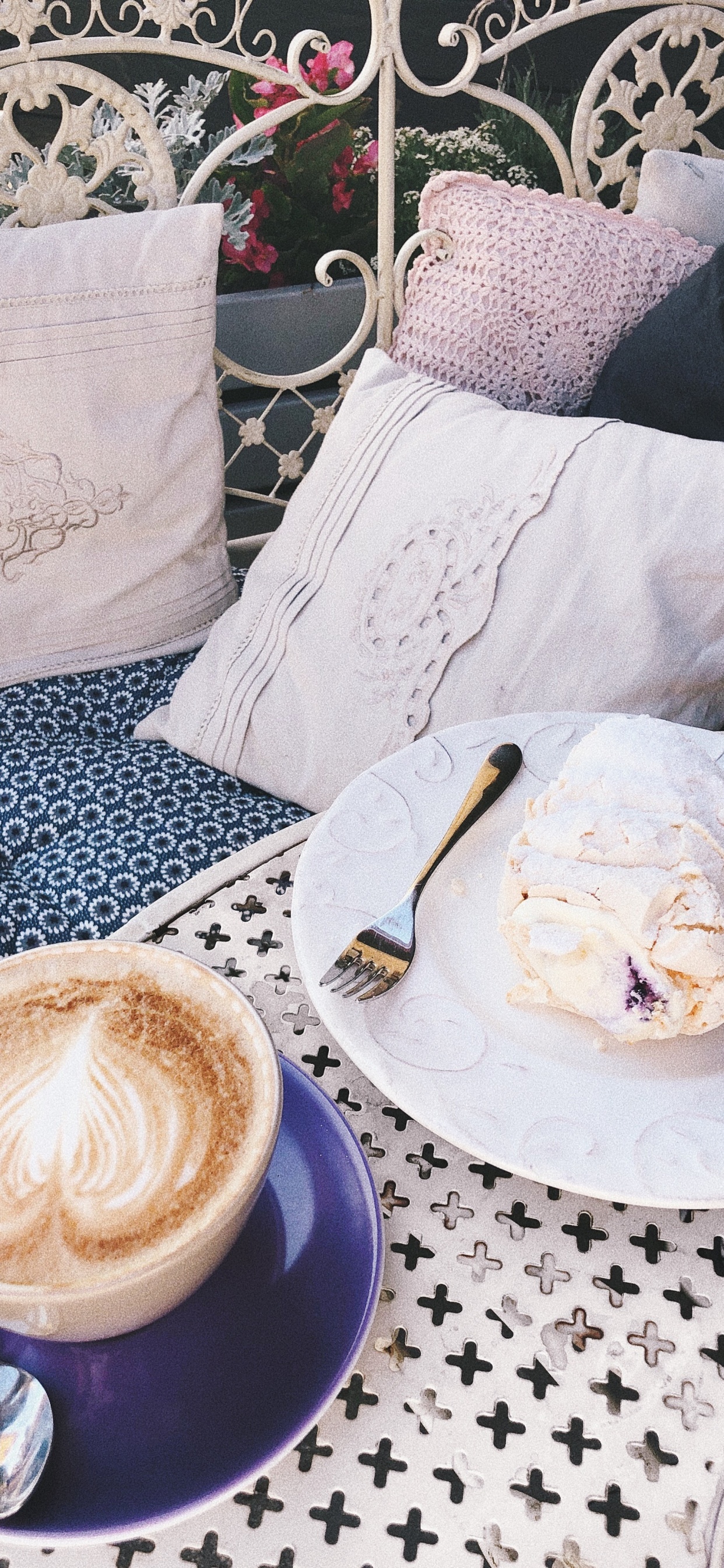 Обои кофейная чашка, кофе, serveware, чашка, посуда в разрешении 1242x2688