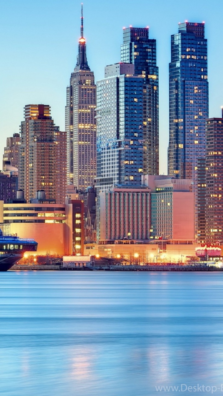 Обои город, городской пейзаж, линия горизонта, небоскреб, метрополия в разрешении 720x1280