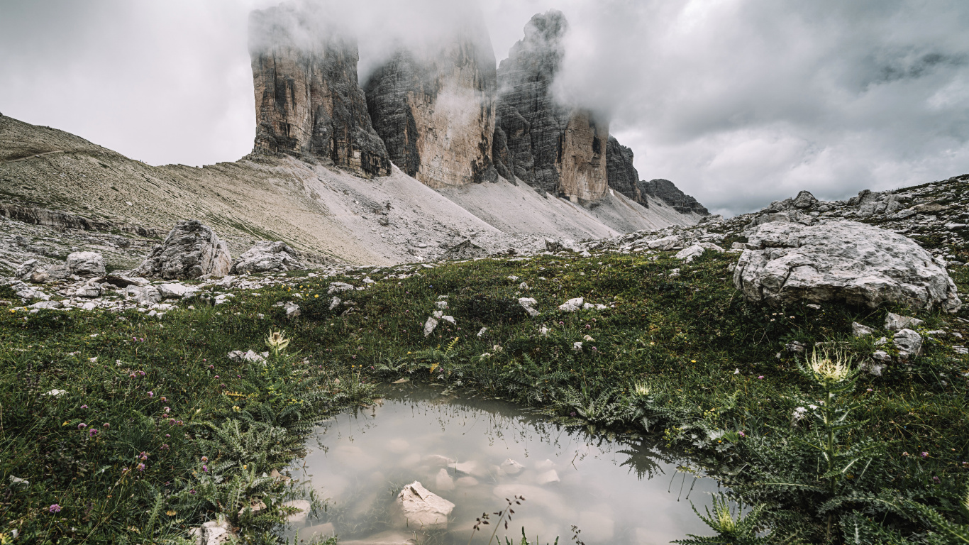 Обои дикая местность, облако, растение, гора, природный ландшафт в разрешении 1366x768